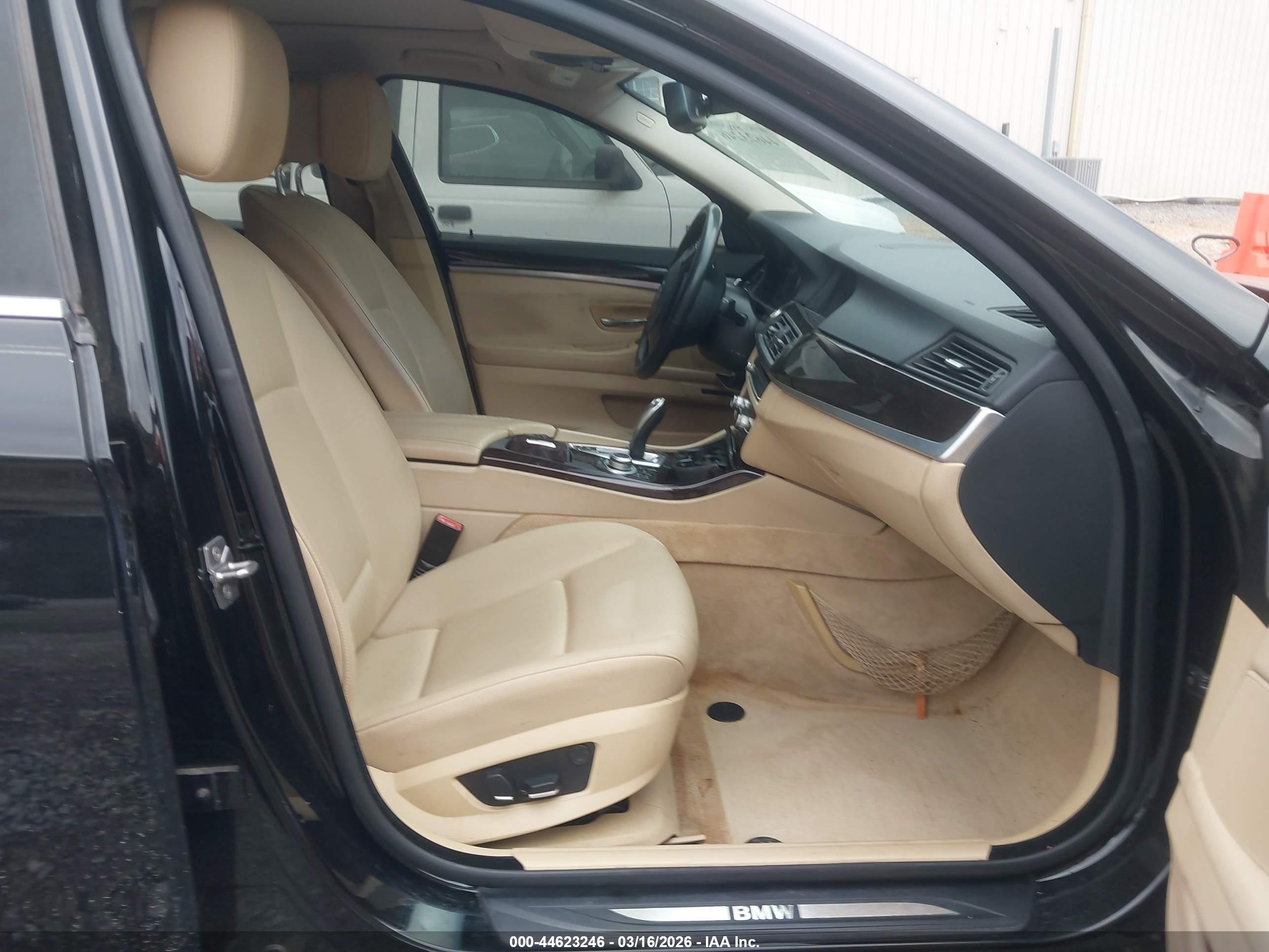 BMW 528I image 5
