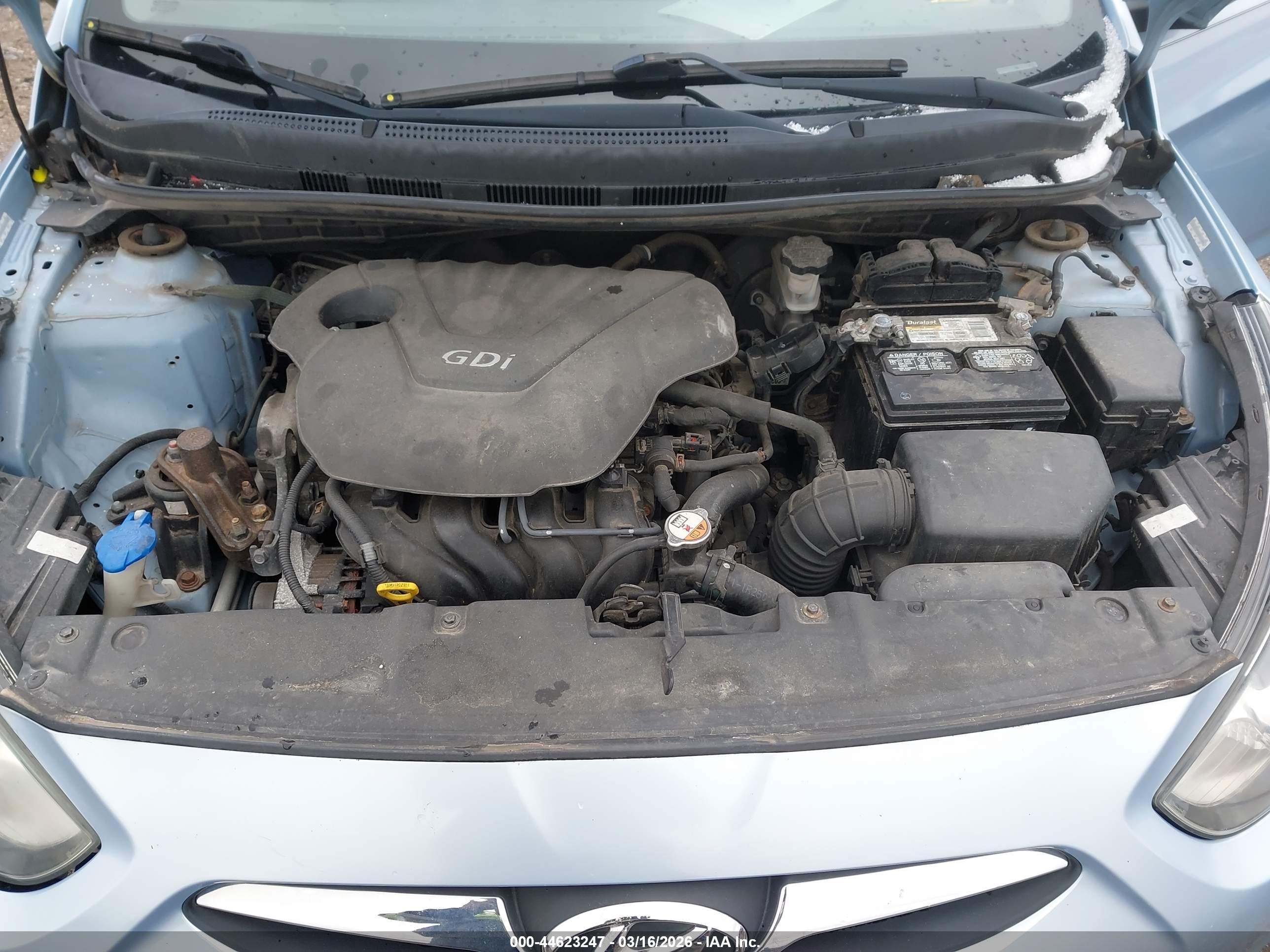 HYUNDAI ACCENT image 10
