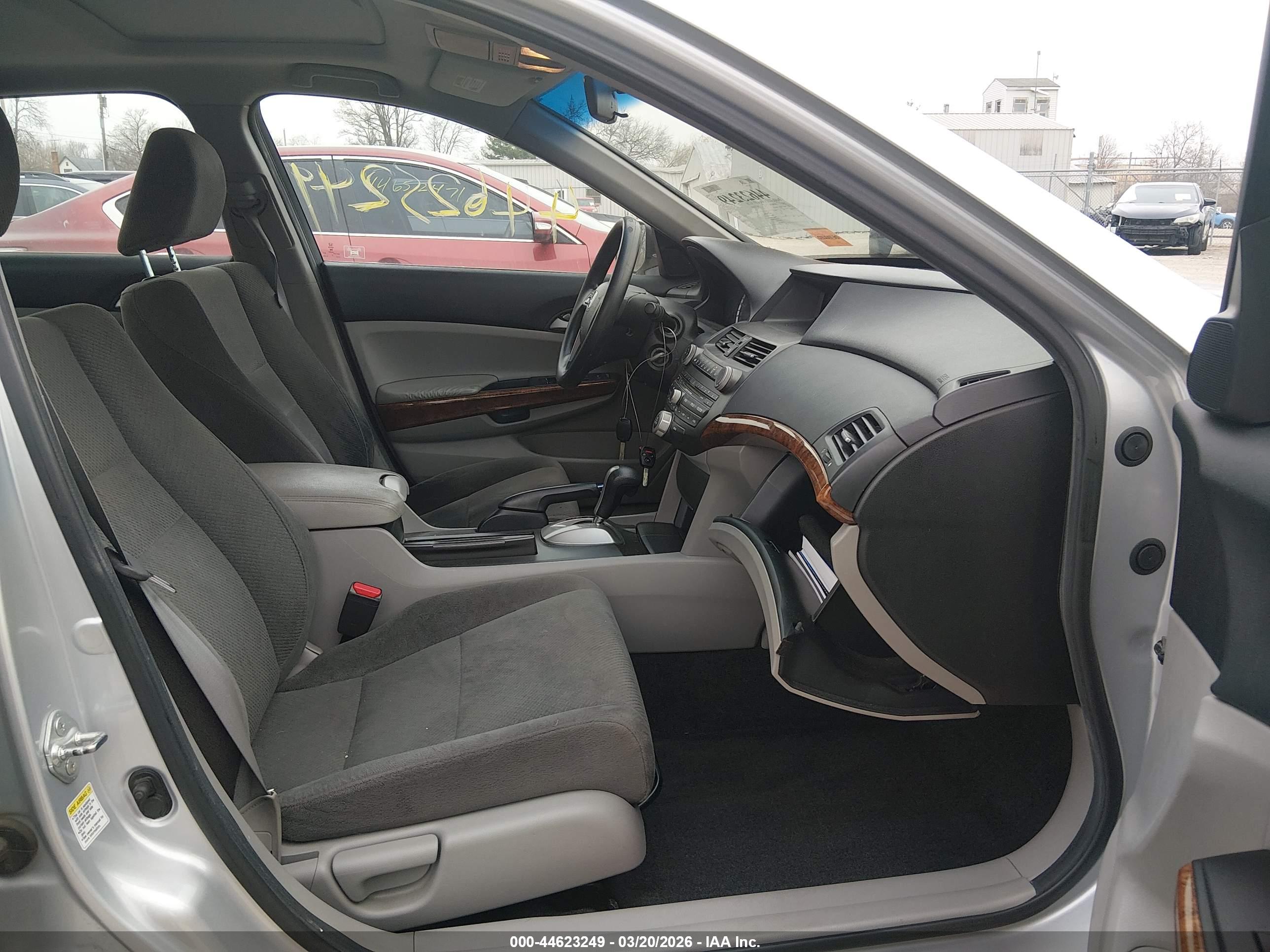 HONDA ACCORD image 5