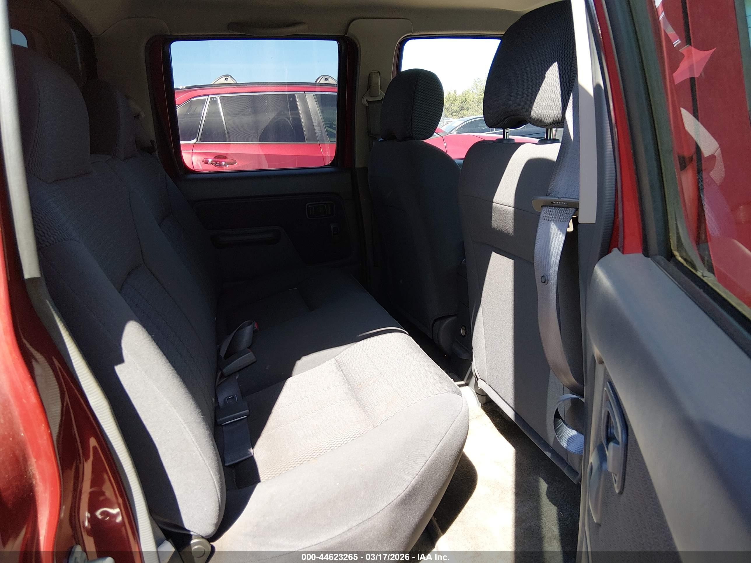 NISSAN FRONTIER image 8