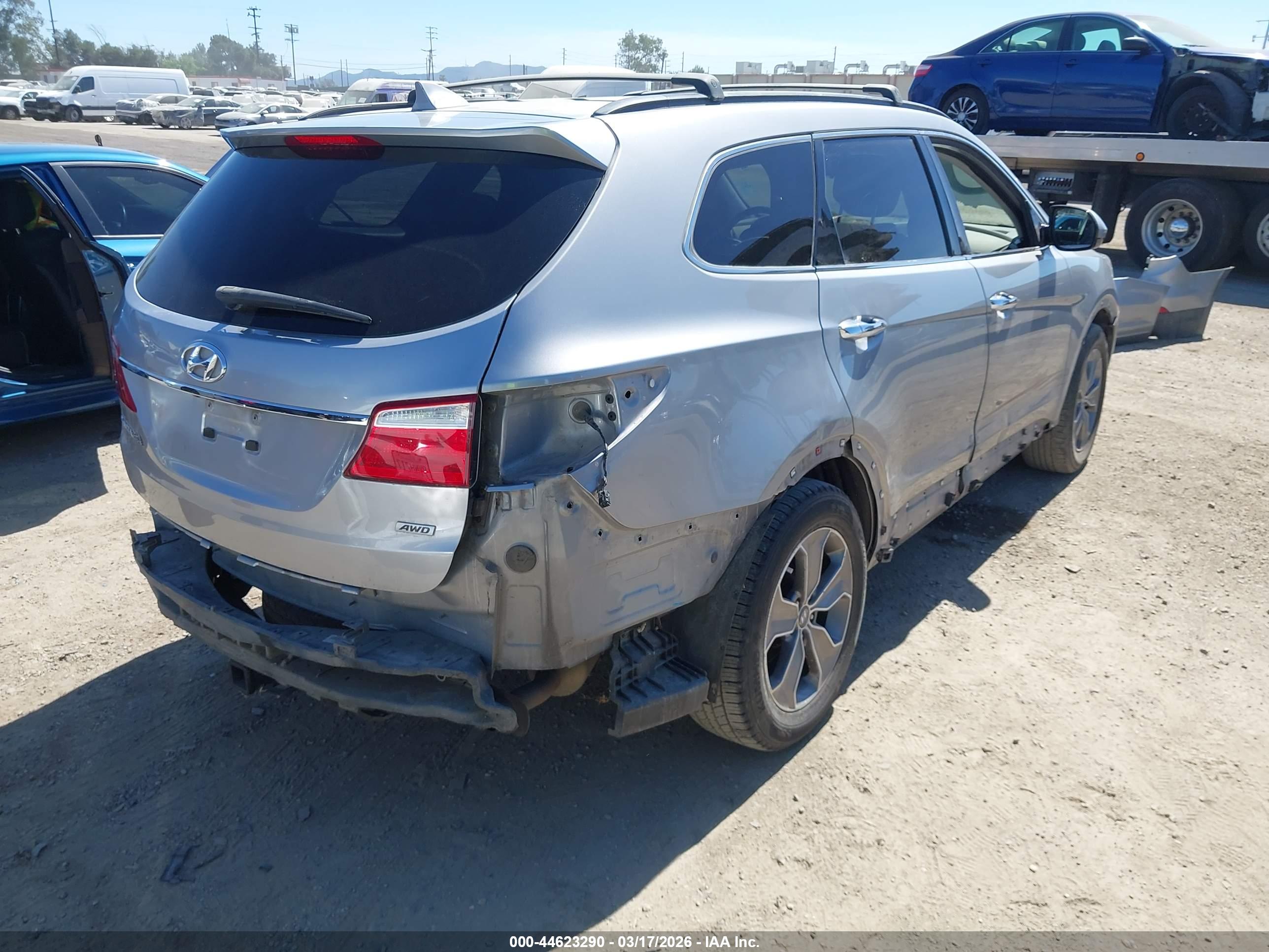 HYUNDAI SANTA image 4