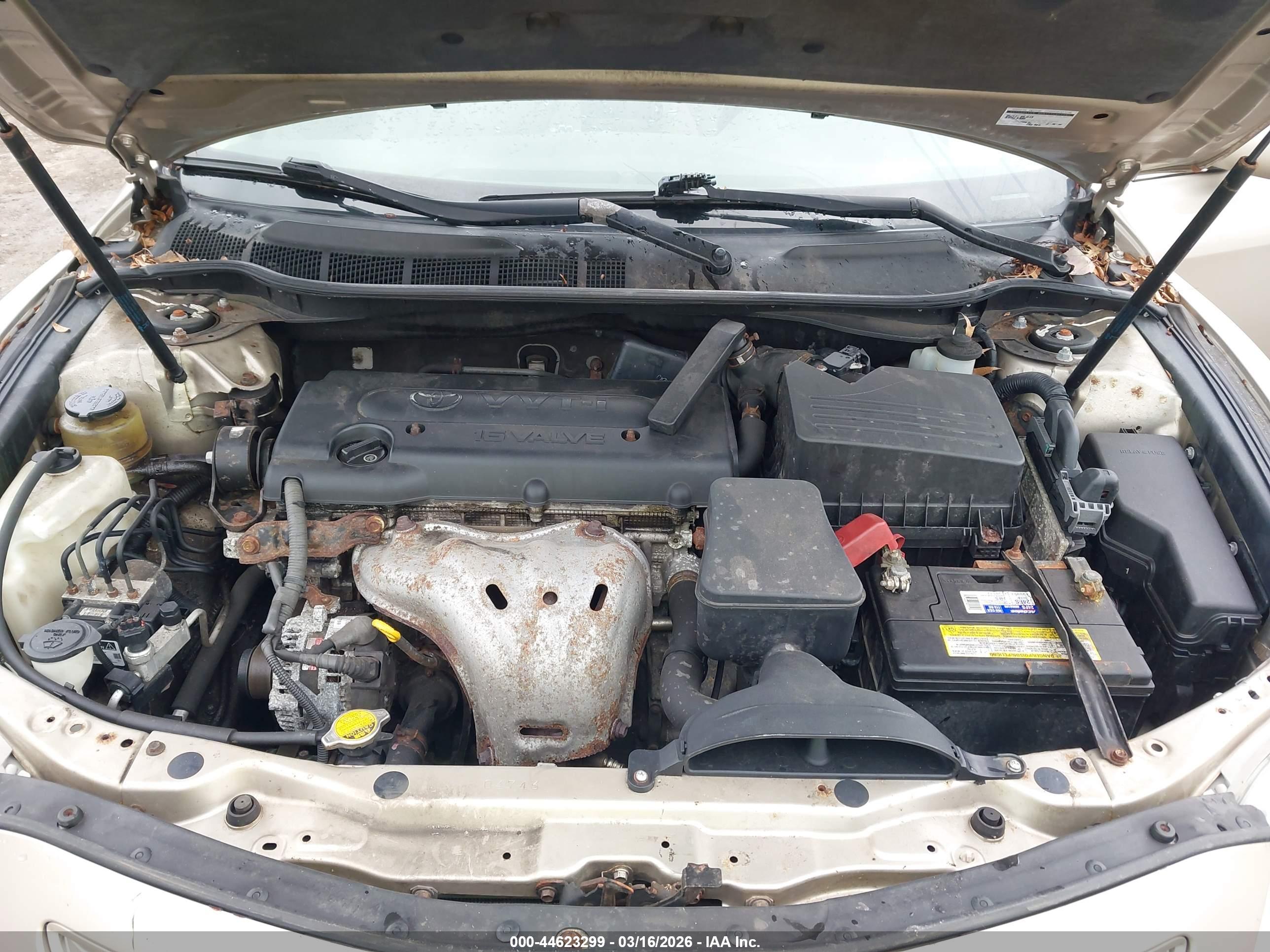 TOYOTA CAMRY image 10