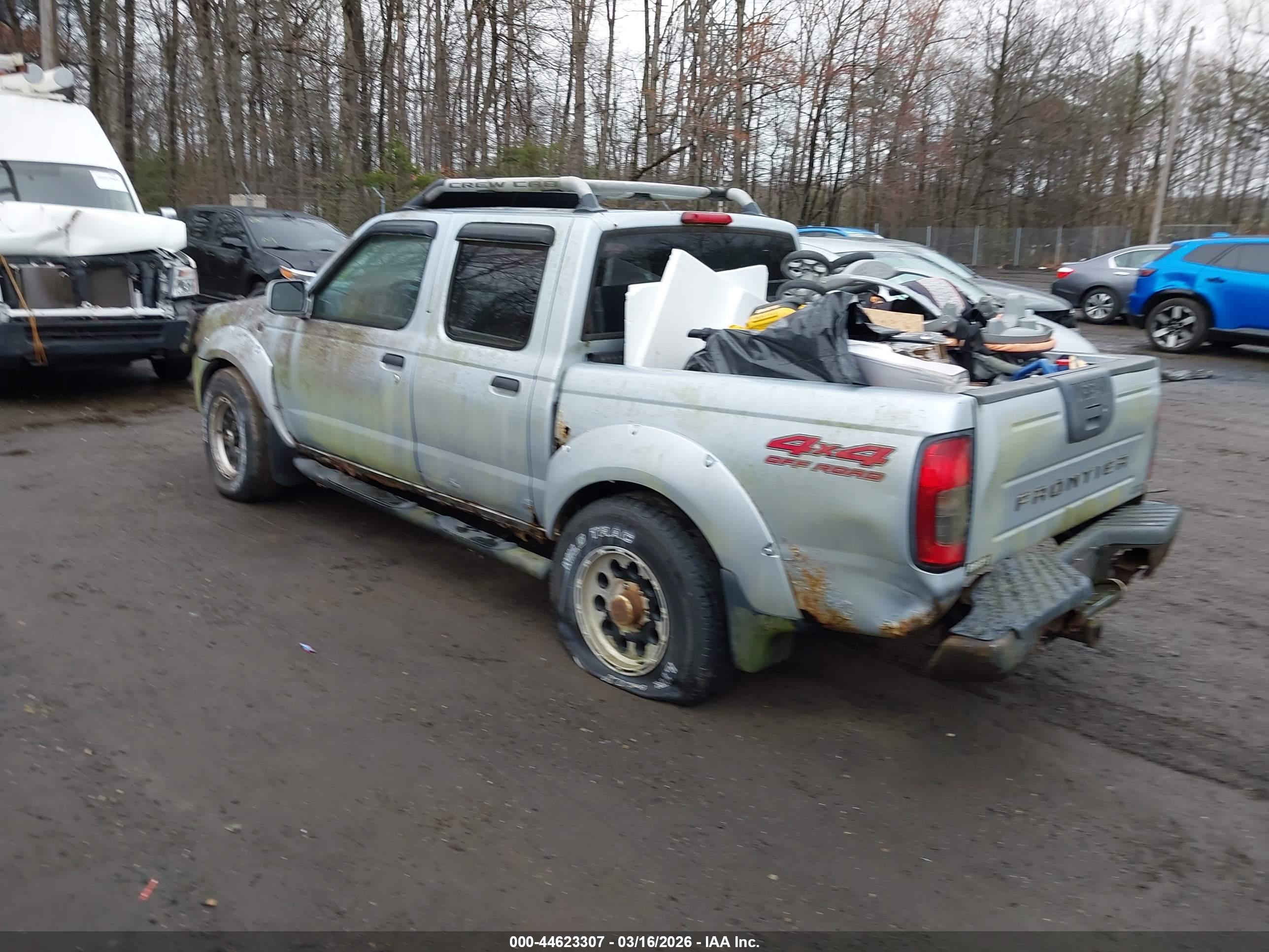 NISSAN FRONTIER image 3