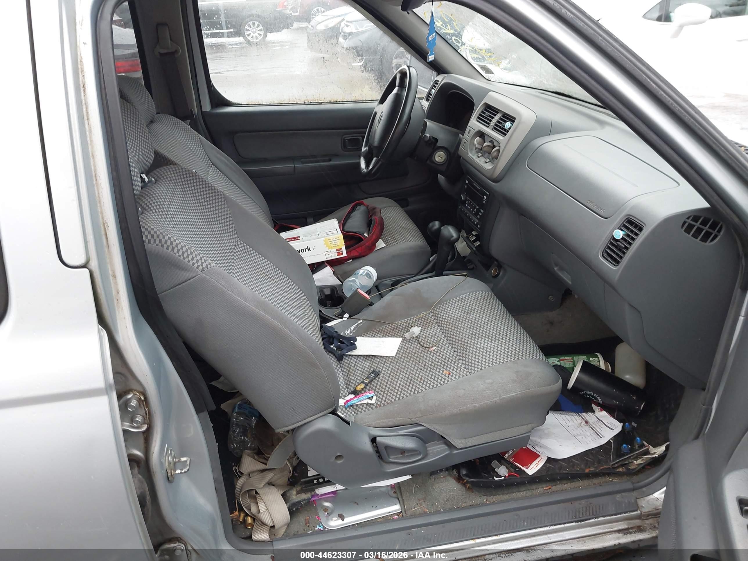 NISSAN FRONTIER image 5