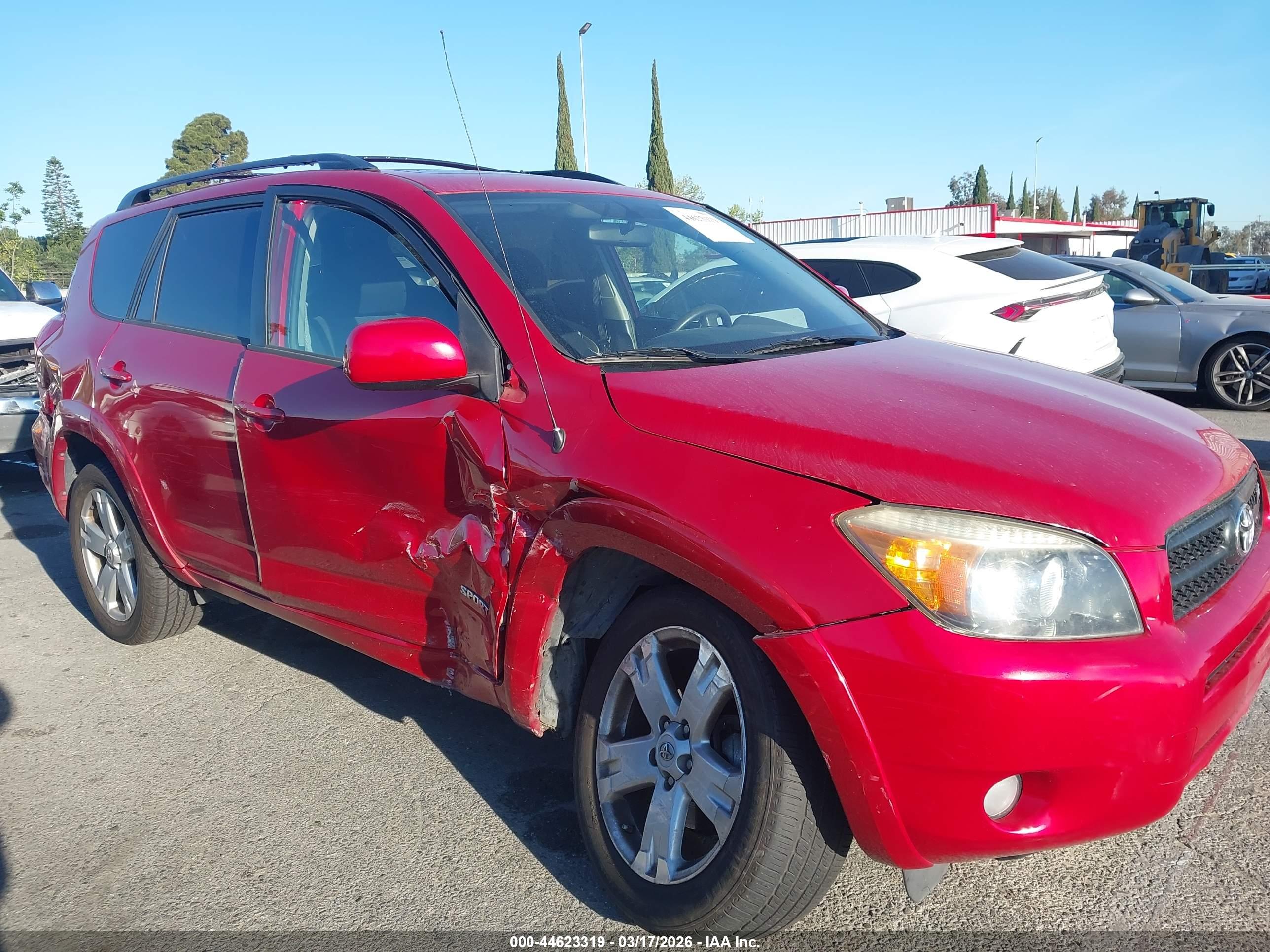 TOYOTA RAV4 image 6