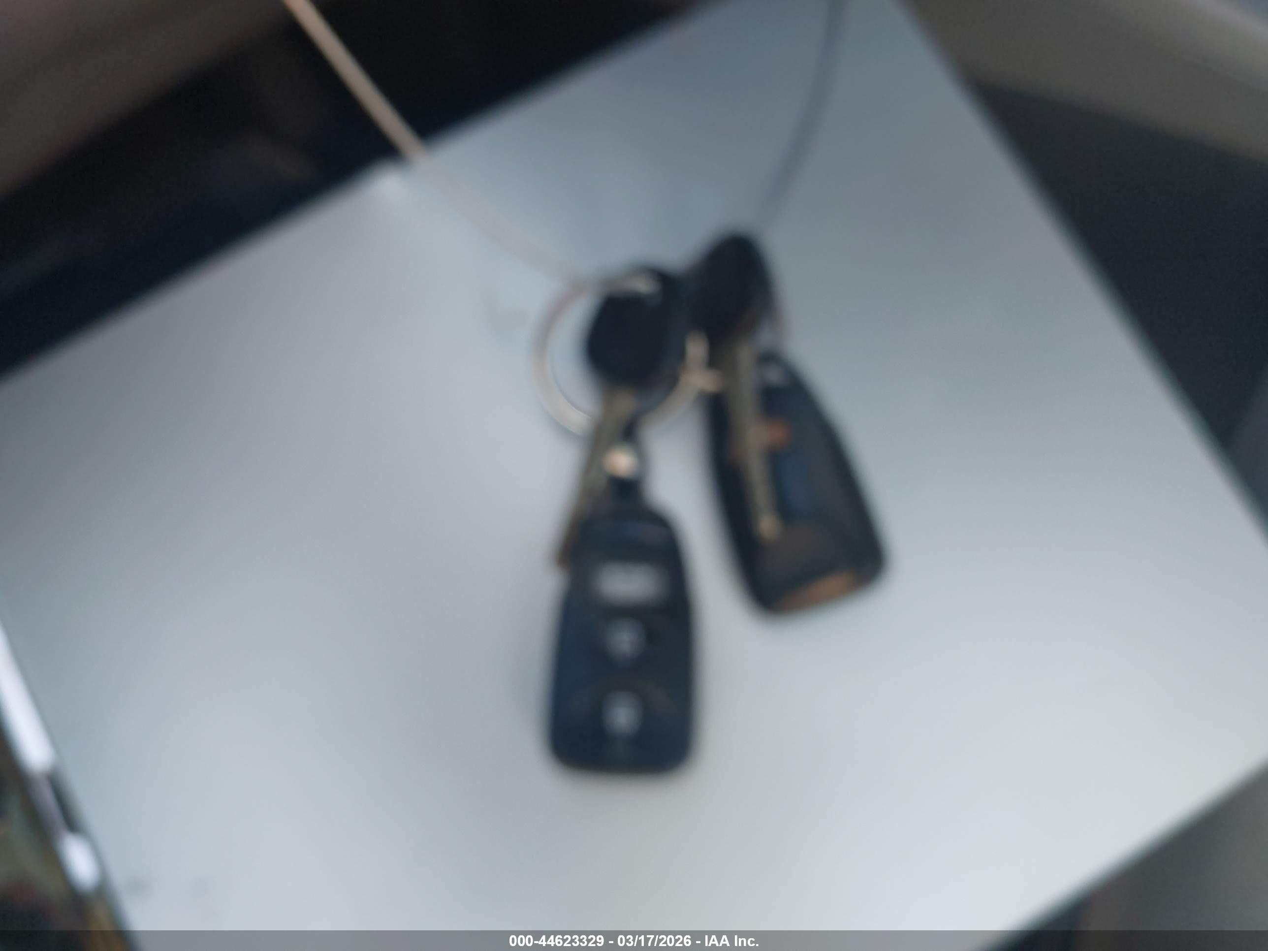 HYUNDAI ELANTRA image 11