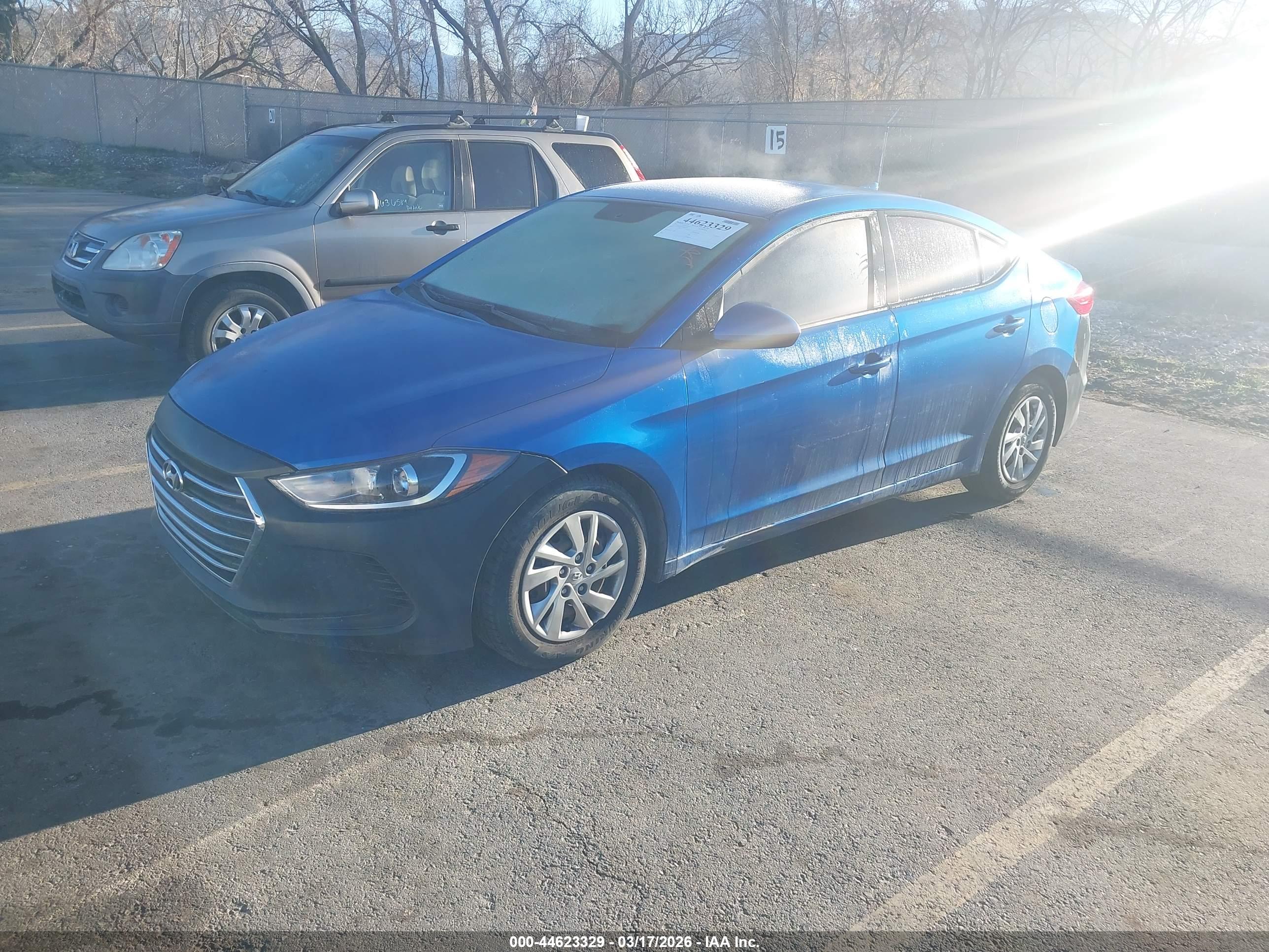 HYUNDAI ELANTRA image 2