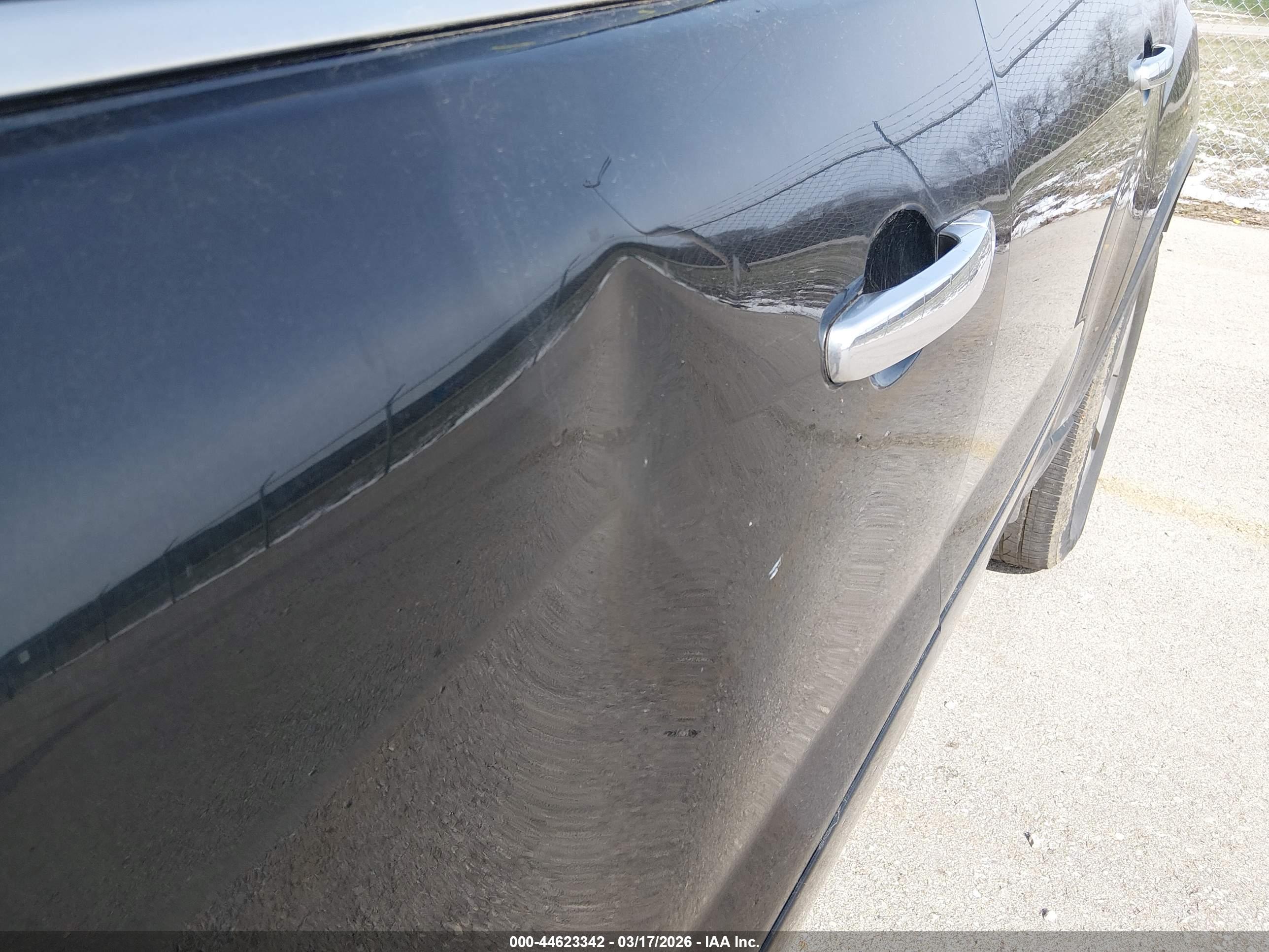 GMC ACADIA image 6