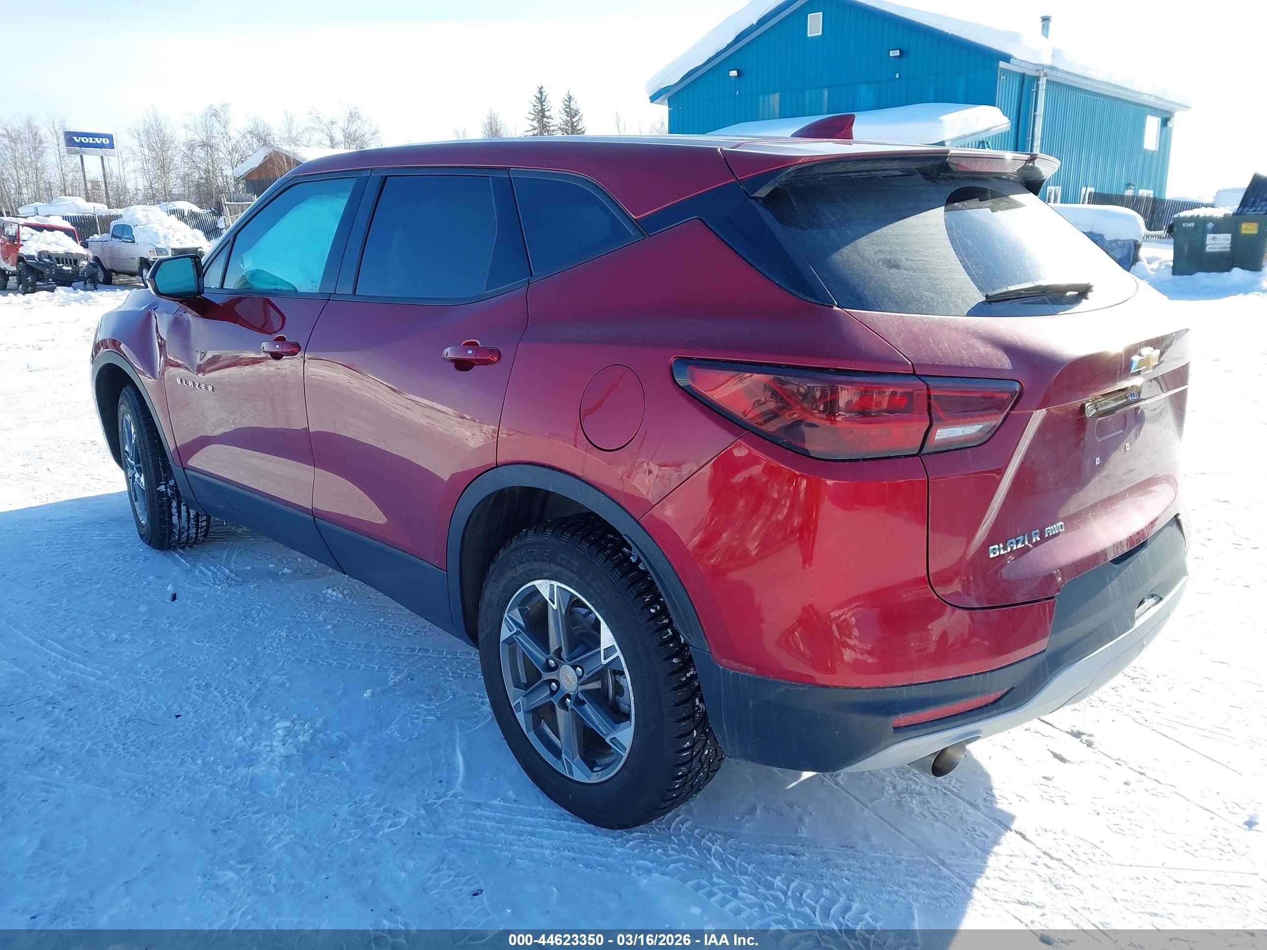 CHEVROLET BLAZER image 3