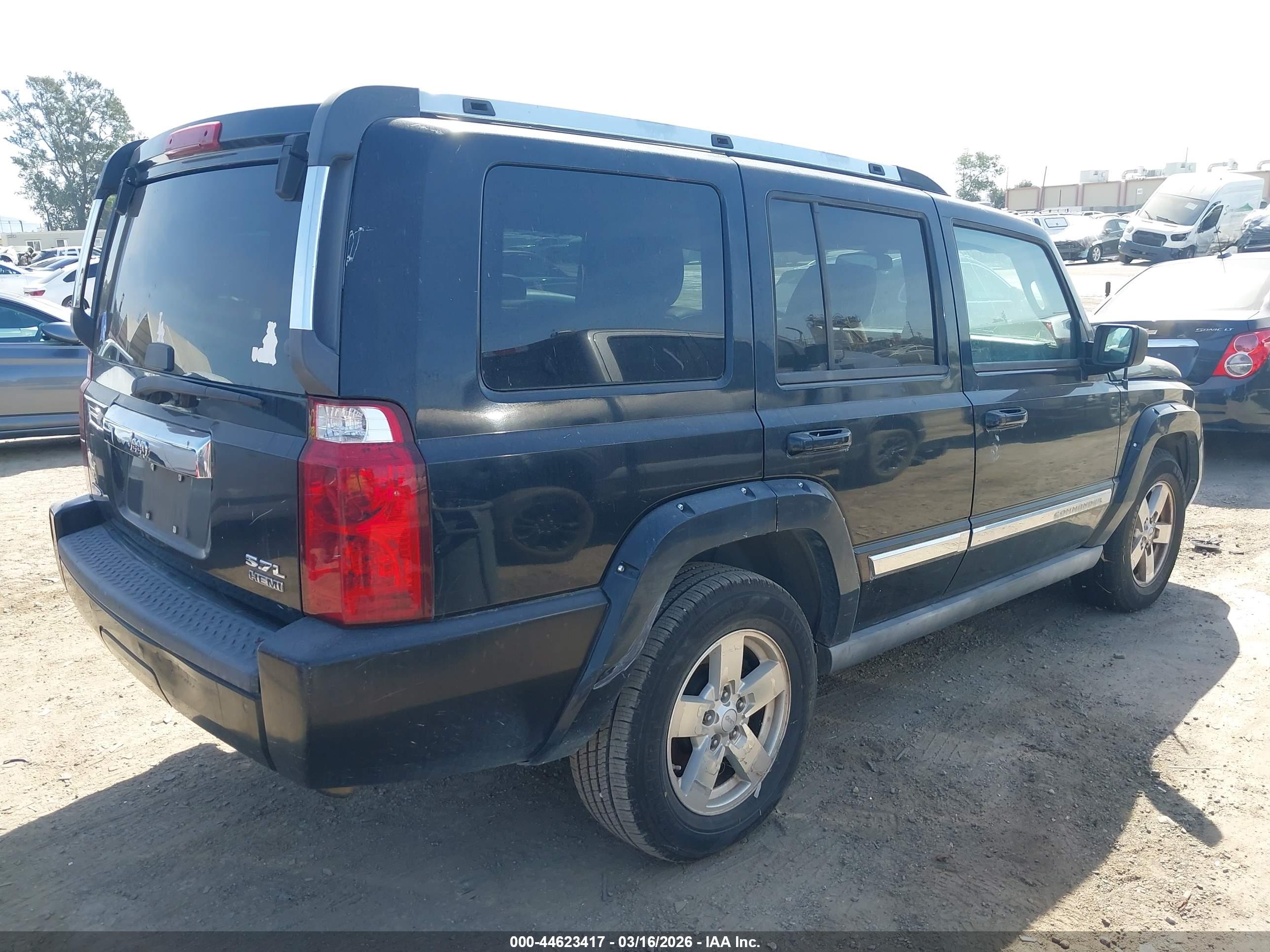 JEEP COMMANDER image 4