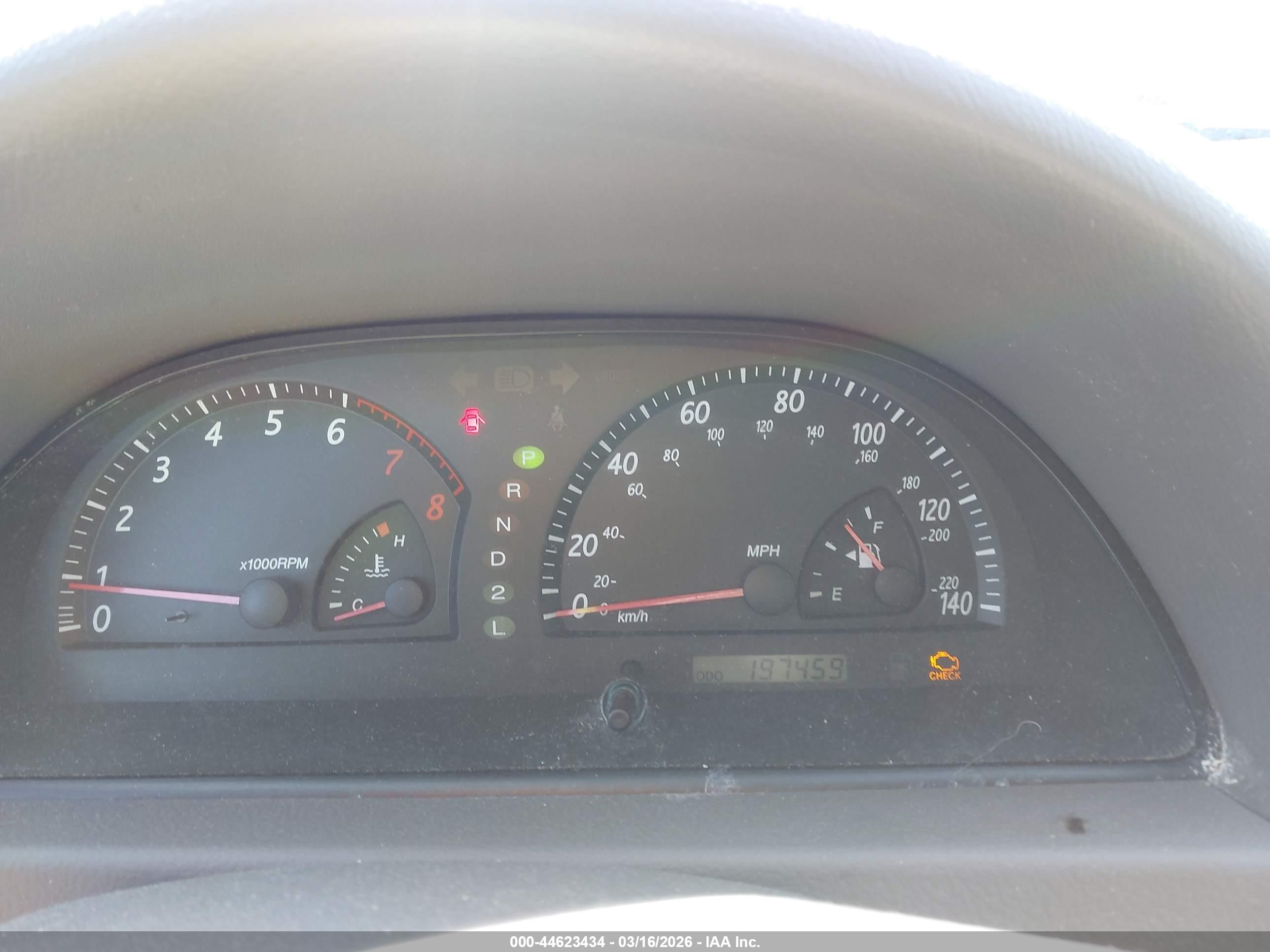 TOYOTA CAMRY image 7