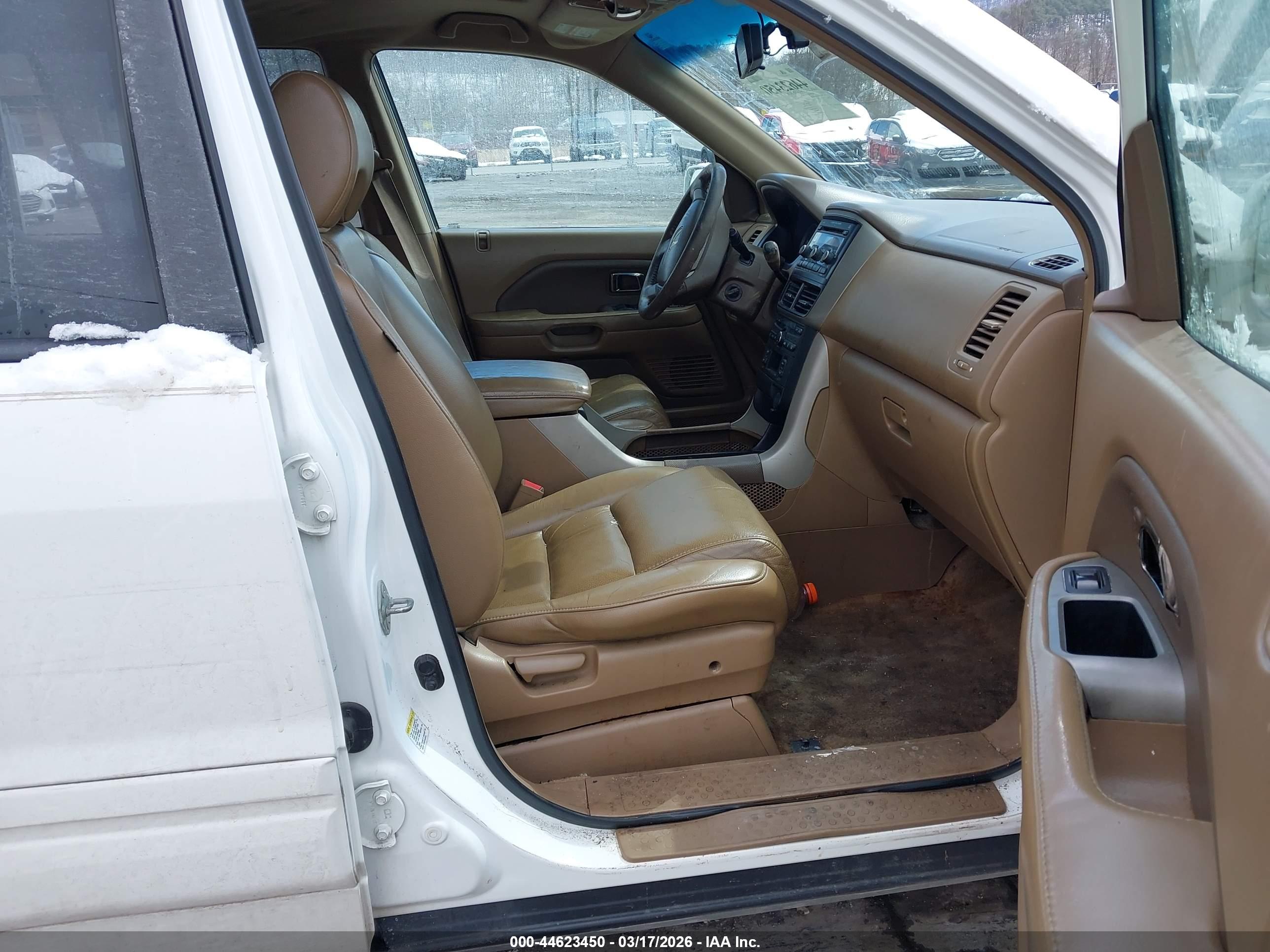 HONDA PILOT image 5
