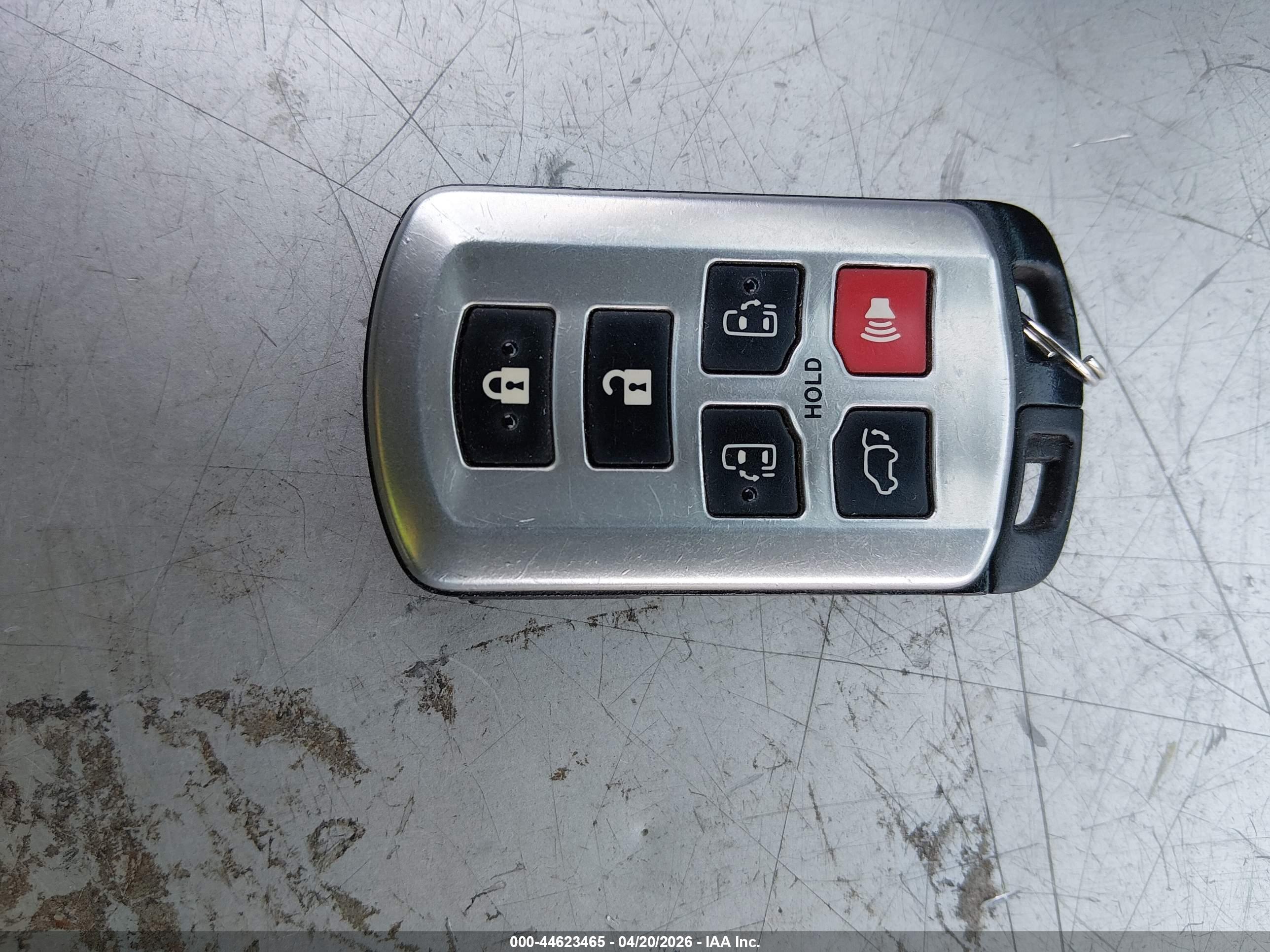 TOYOTA SIENNA image 11