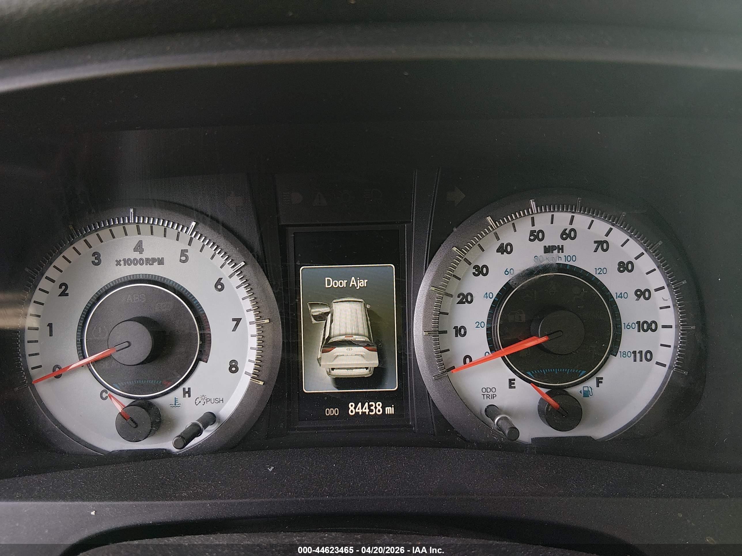 TOYOTA SIENNA image 7