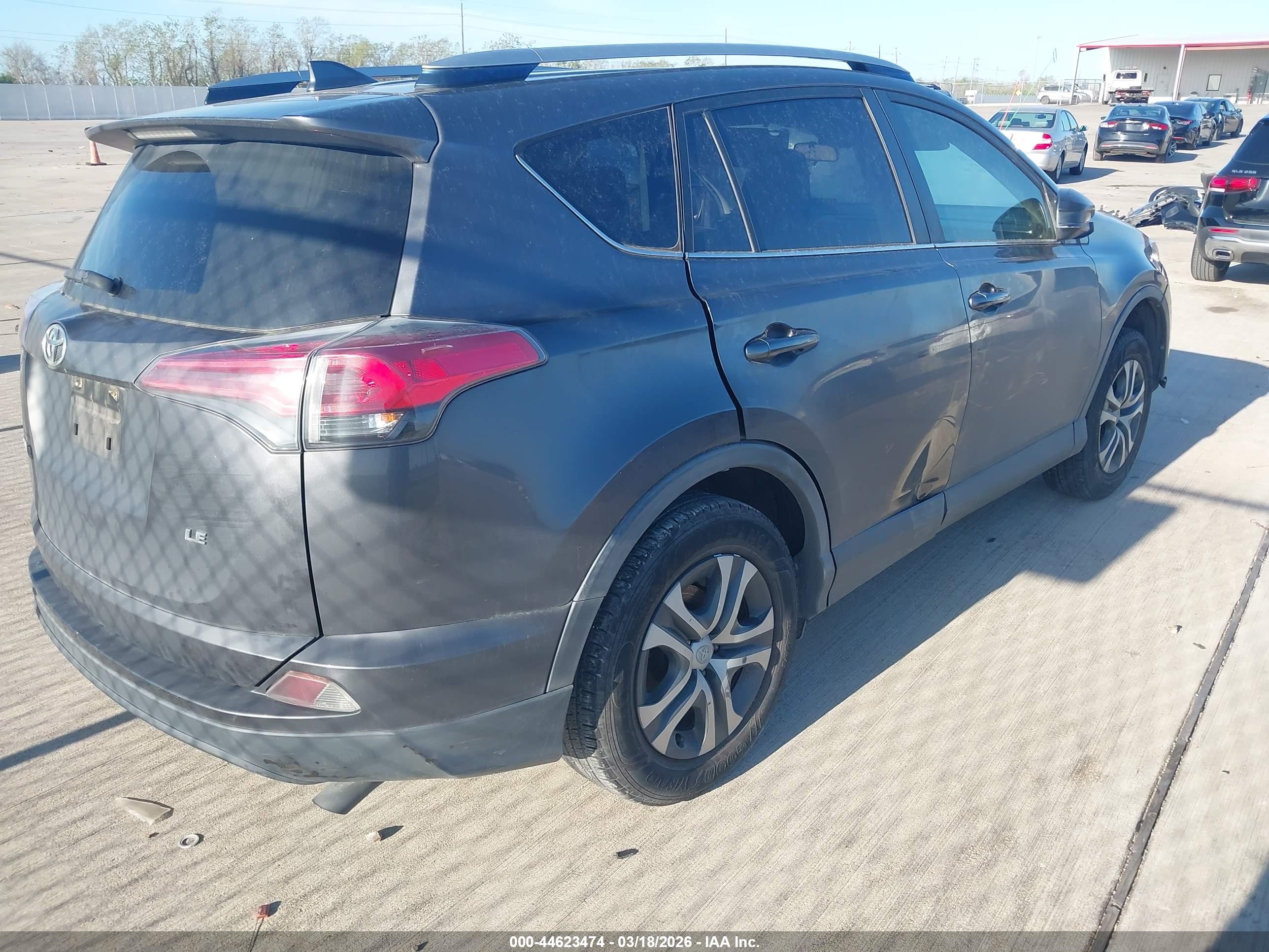 TOYOTA RAV4 image 4