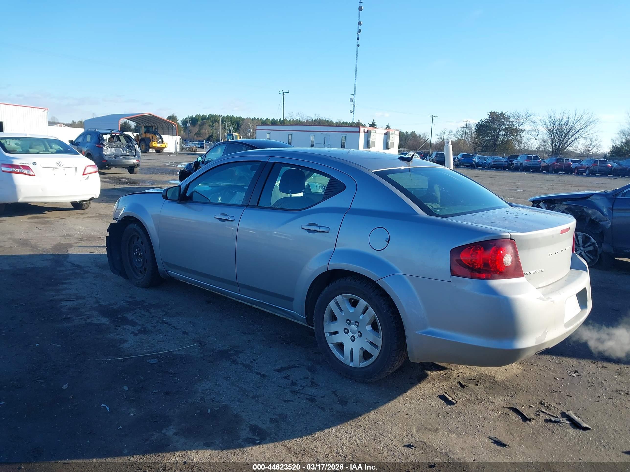 DODGE AVENGER image 3