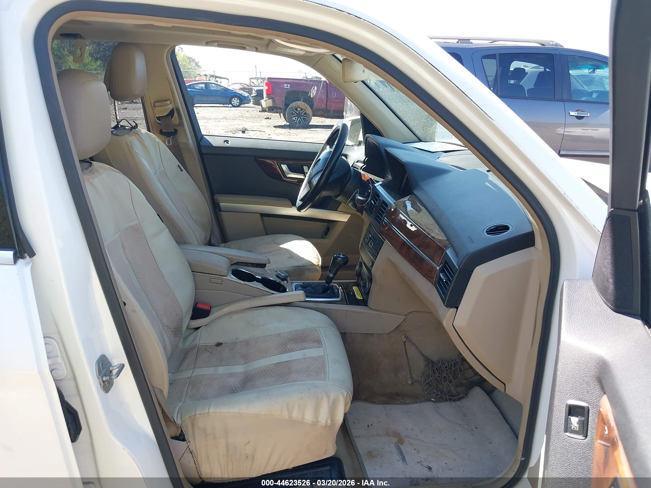 MERCEDES-BENZ GLK image 5