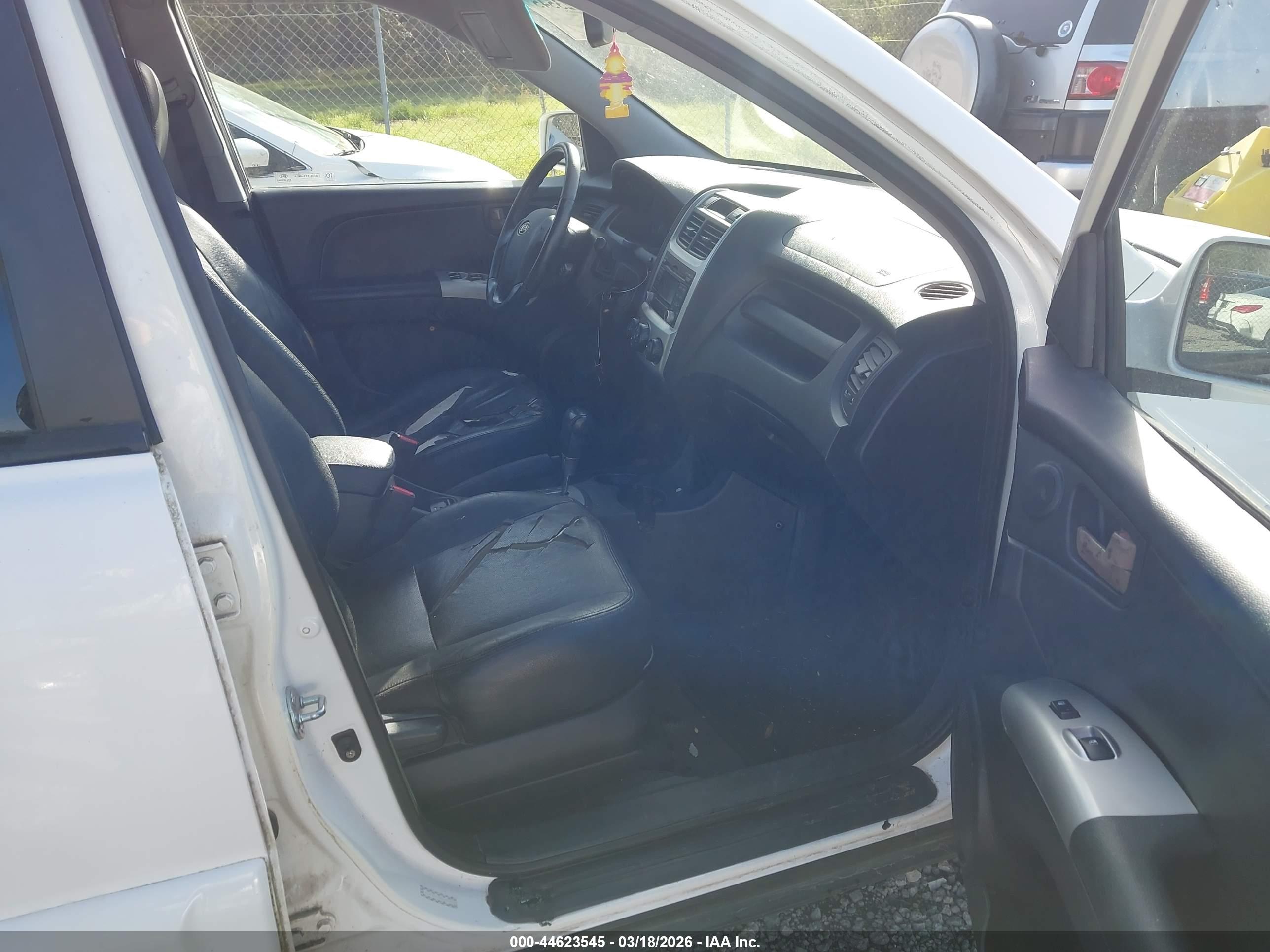 KIA SPORTAGE image 5
