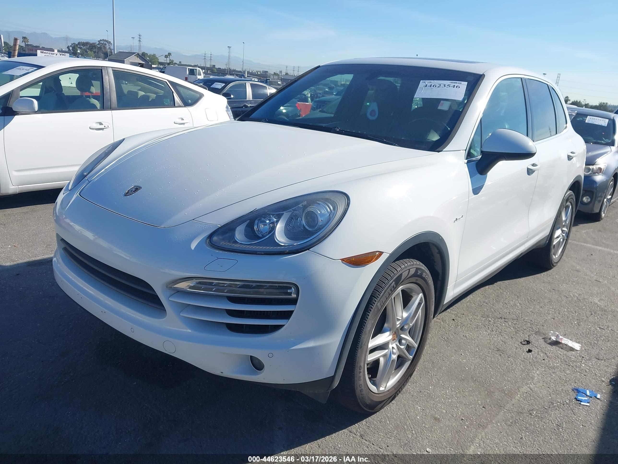 PORSCHE CAYENNE image 2