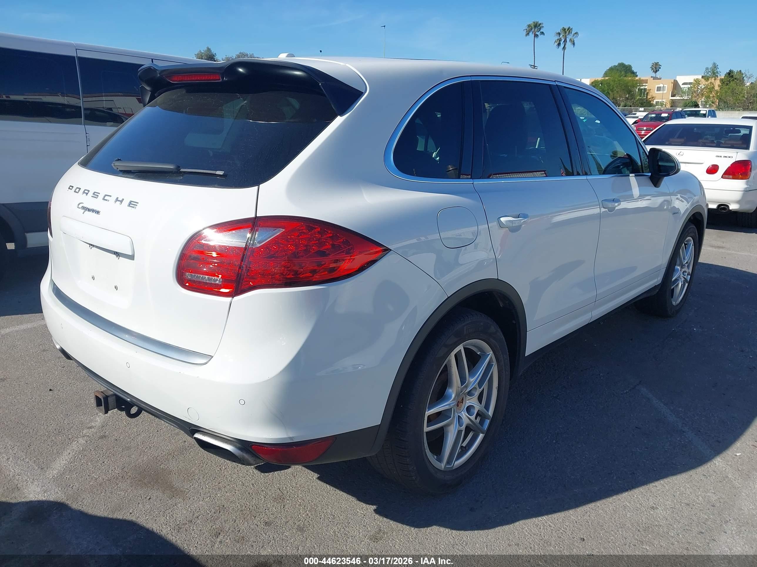 PORSCHE CAYENNE image 4