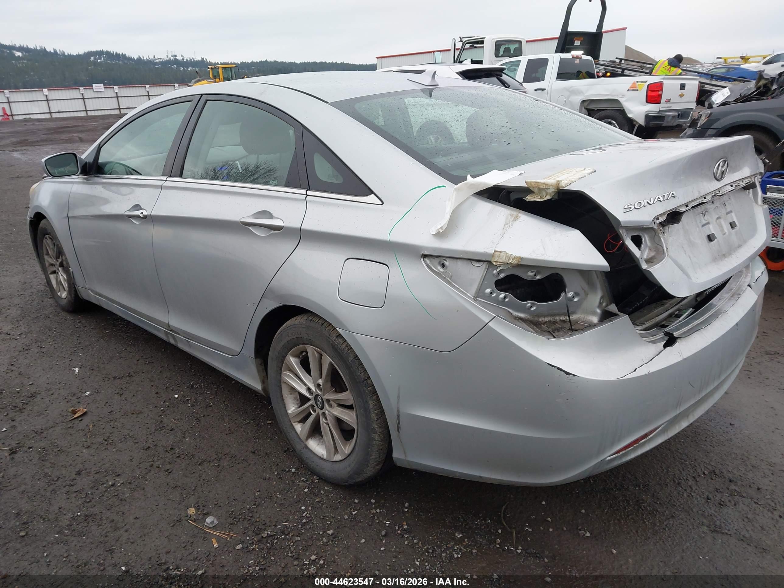 HYUNDAI SONATA image 3