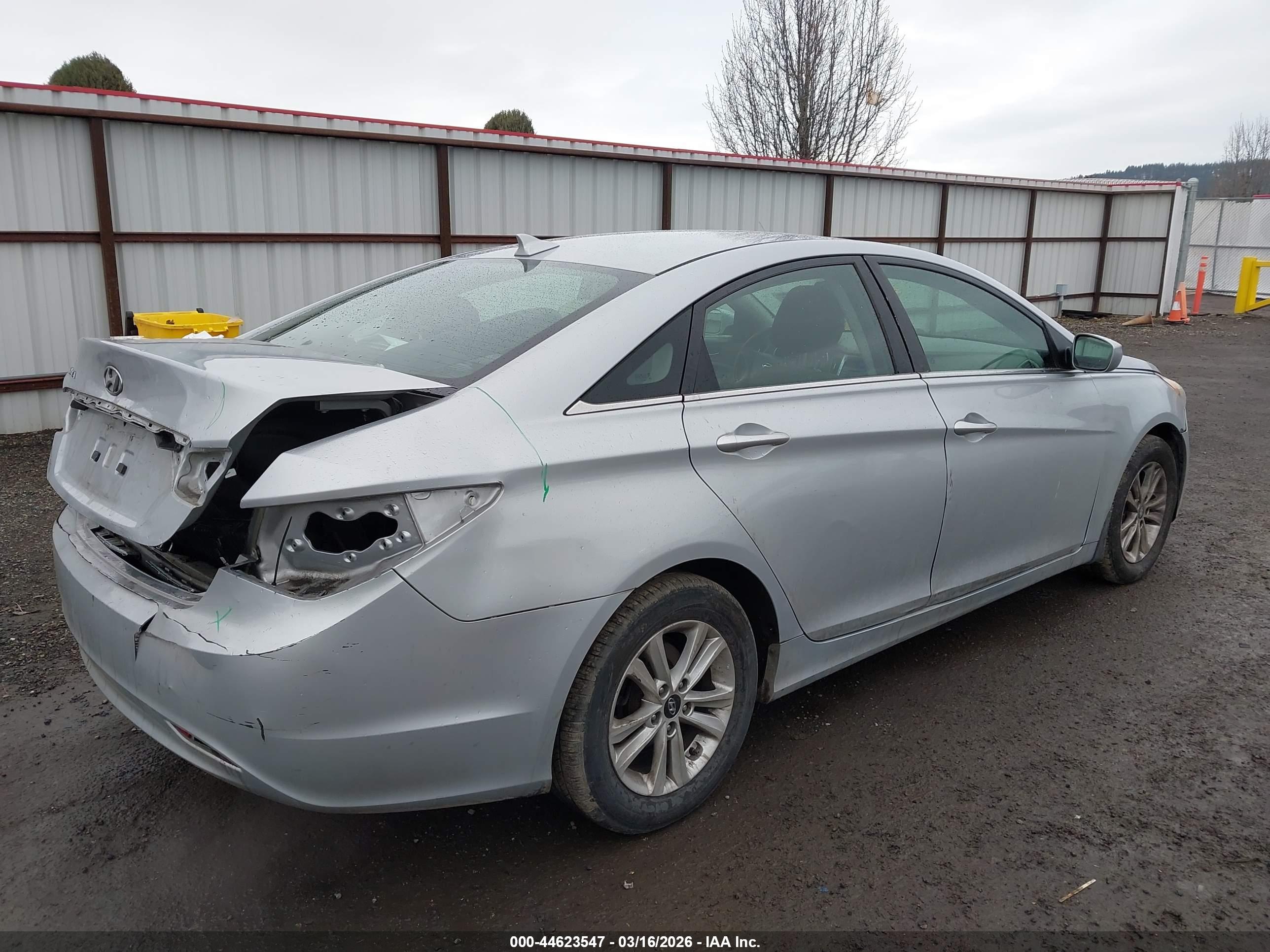 HYUNDAI SONATA image 4