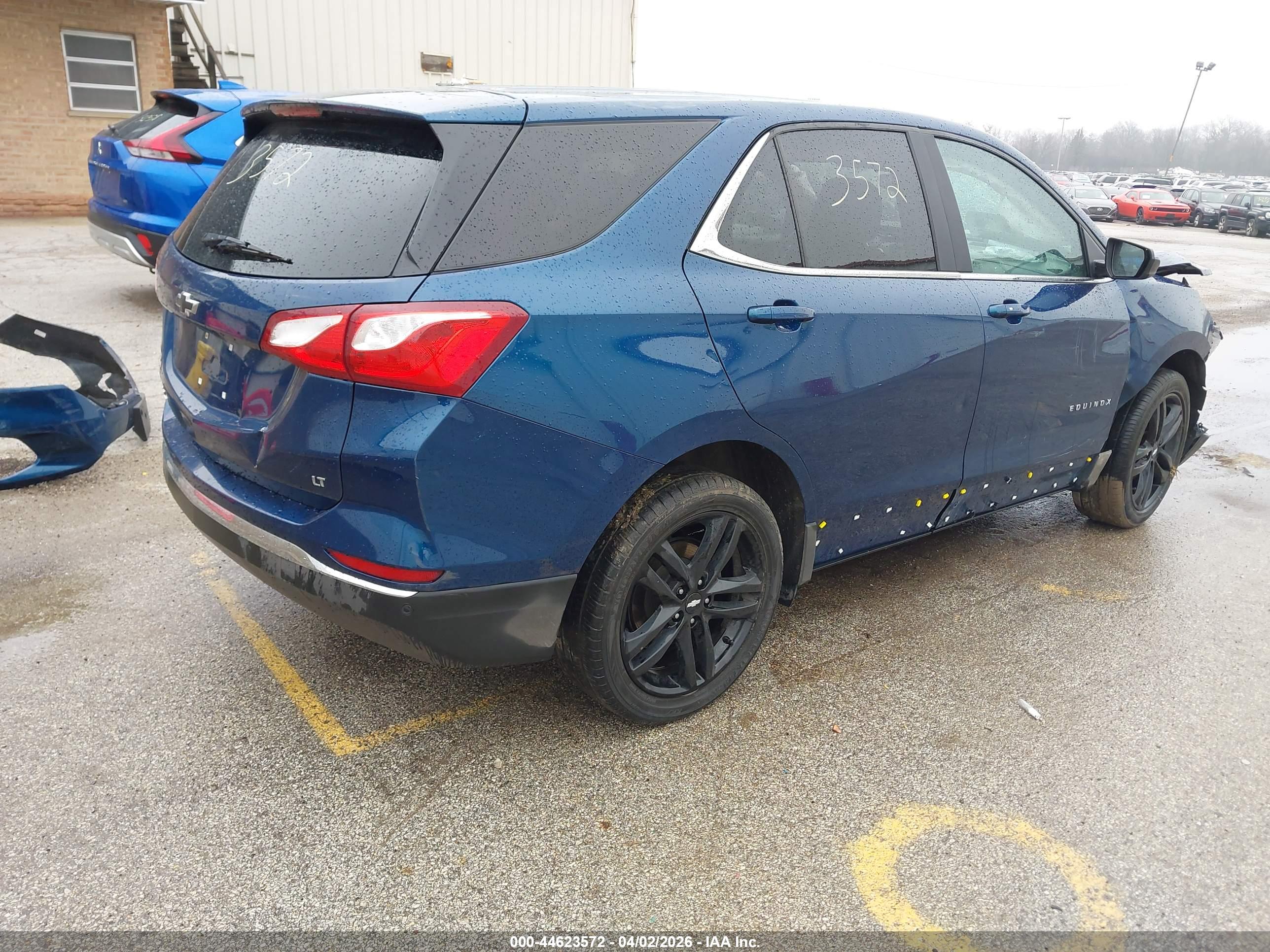 CHEVROLET EQUINOX image 4