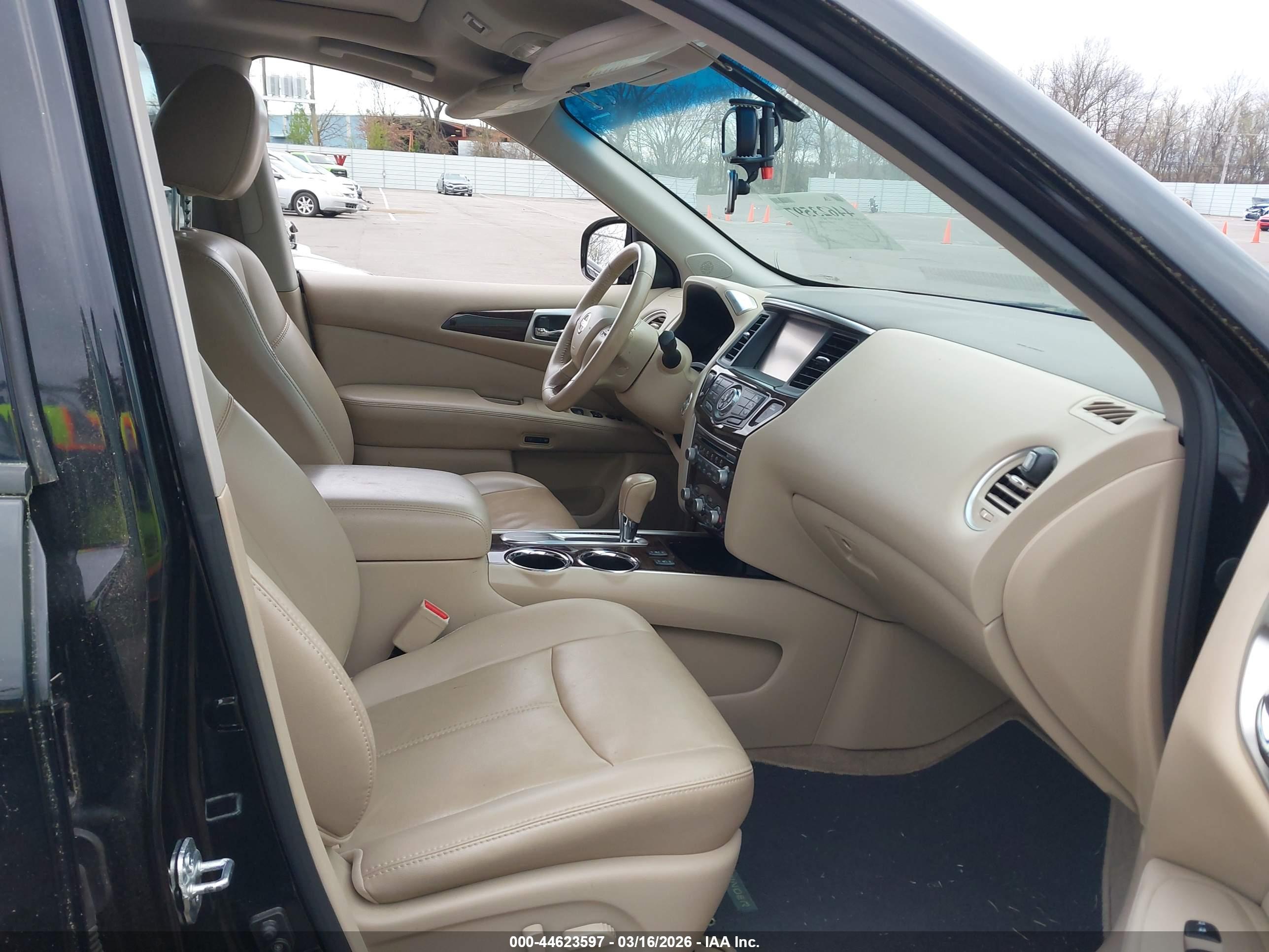 NISSAN PATHFINDER image 5