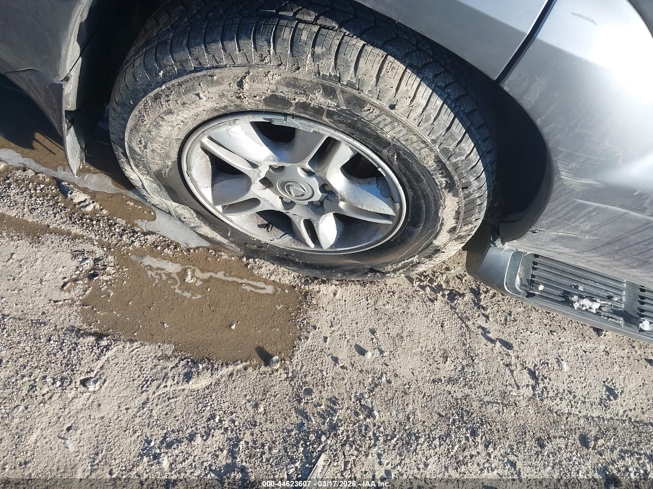 LEXUS GX image 6
