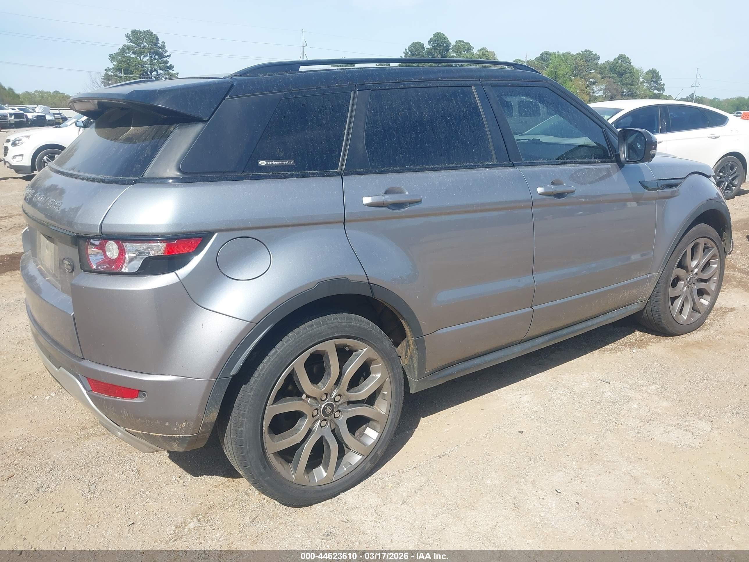 LAND ROVER image 4