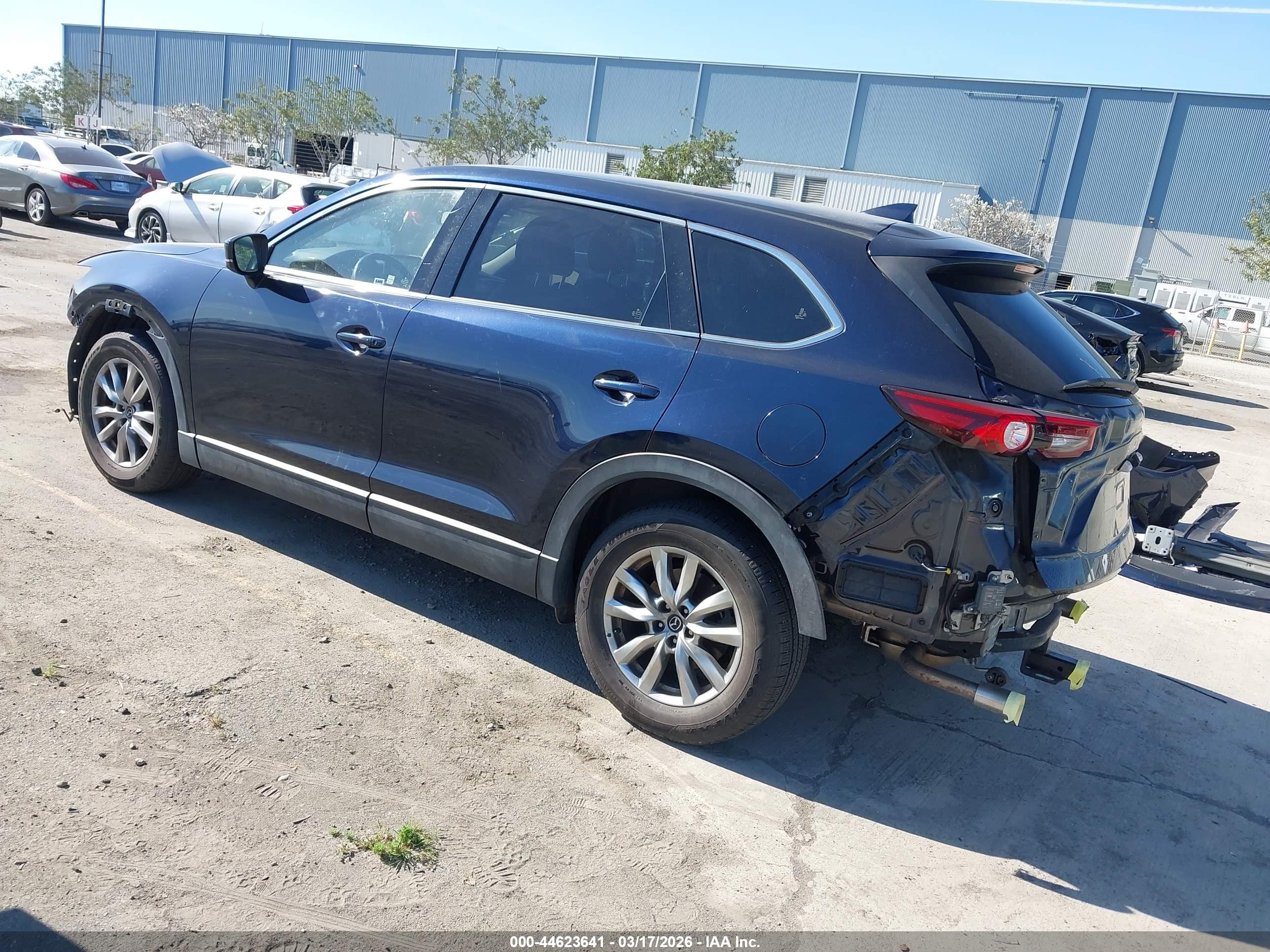 MAZDA CX-9 image 3
