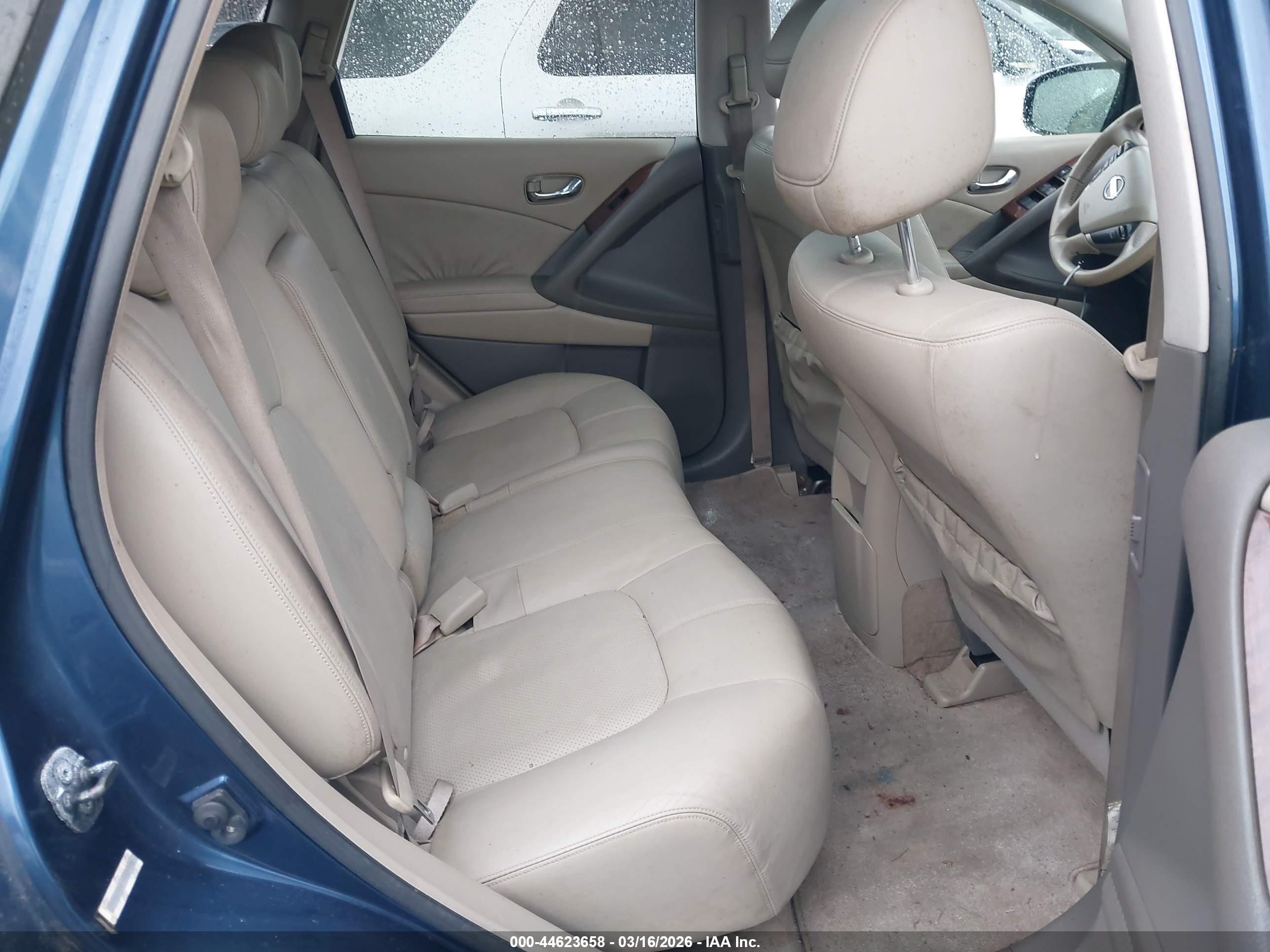 NISSAN MURANO image 8