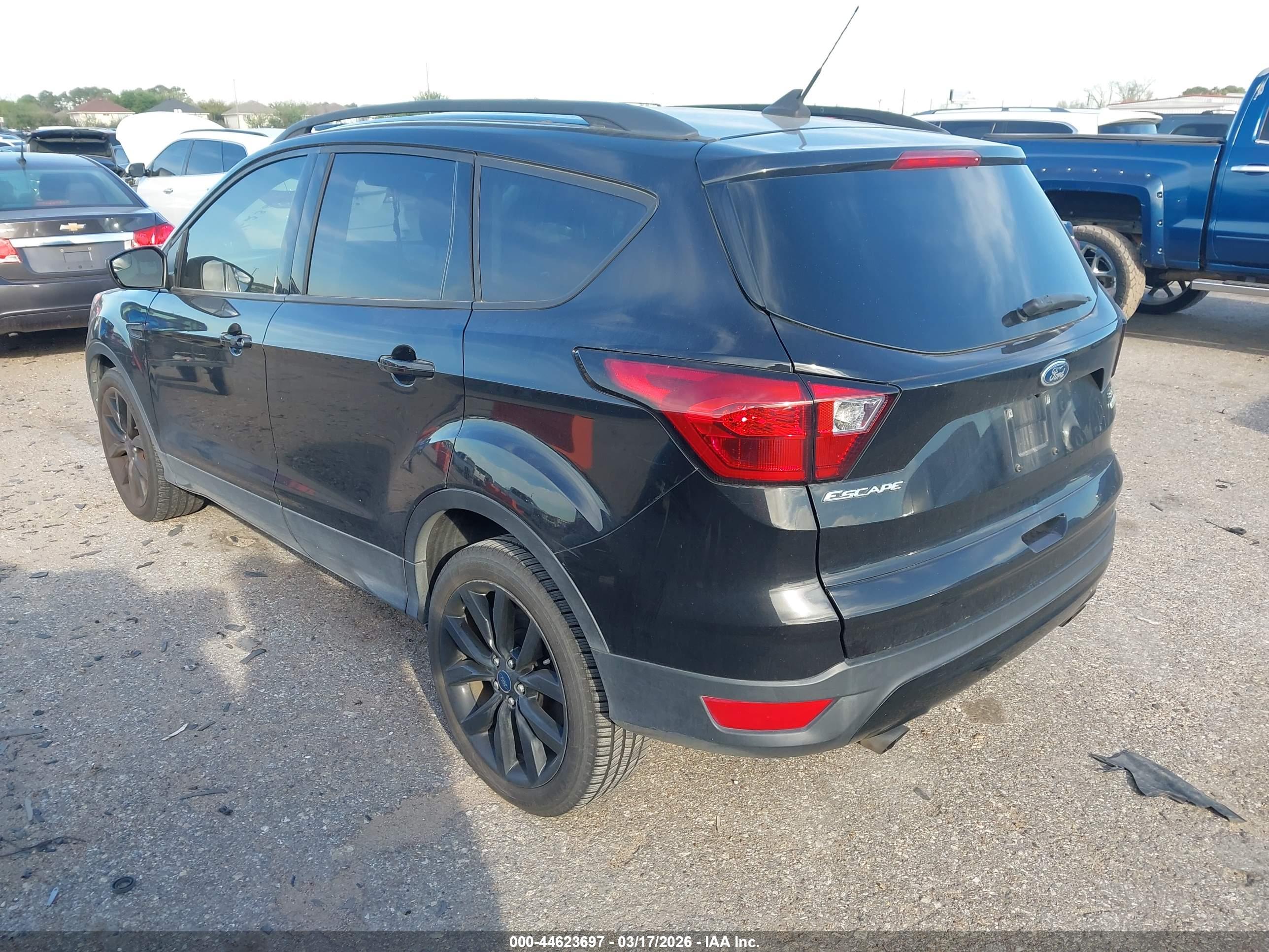 FORD ESCAPE image 3