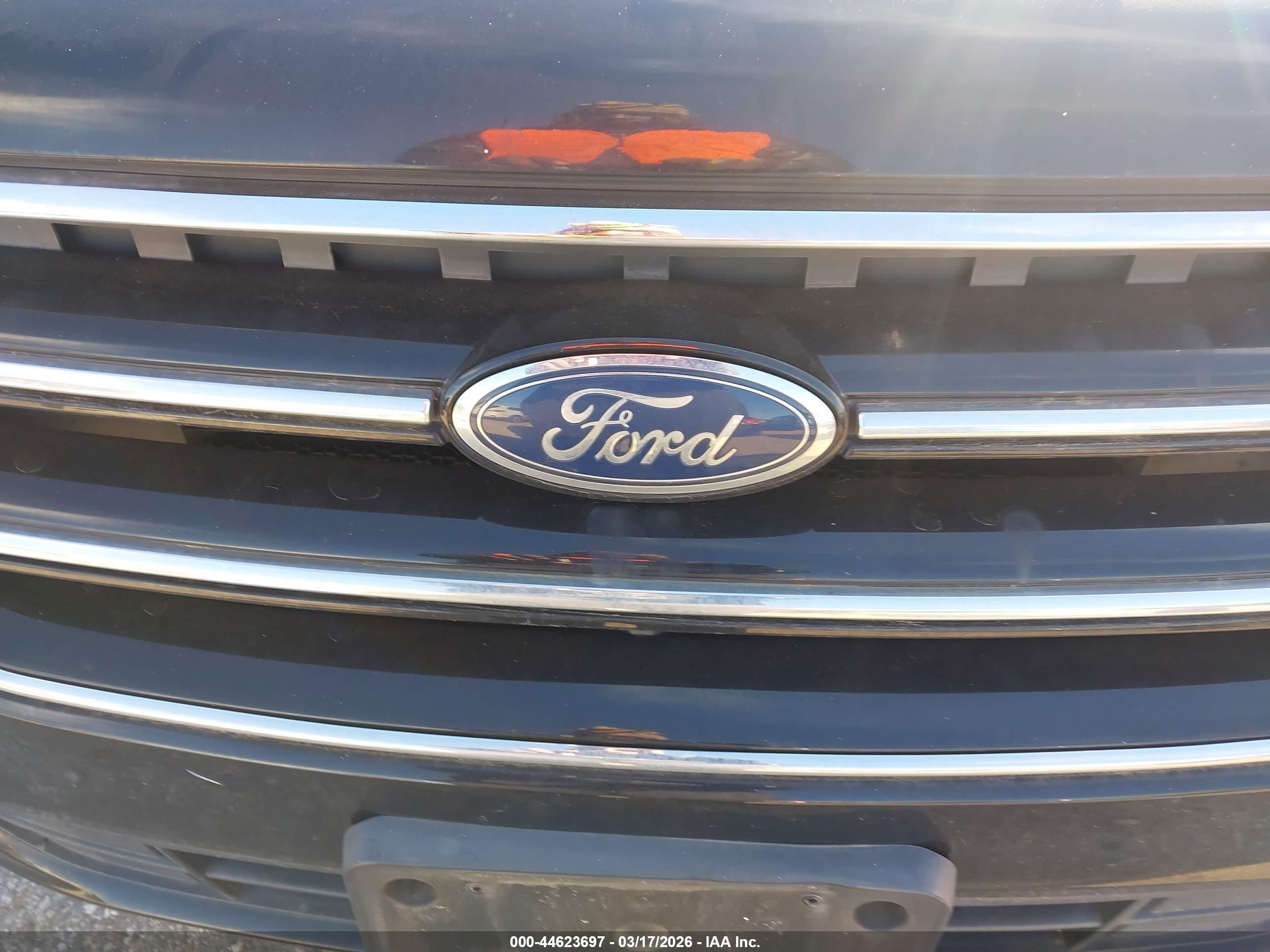 FORD ESCAPE image 6