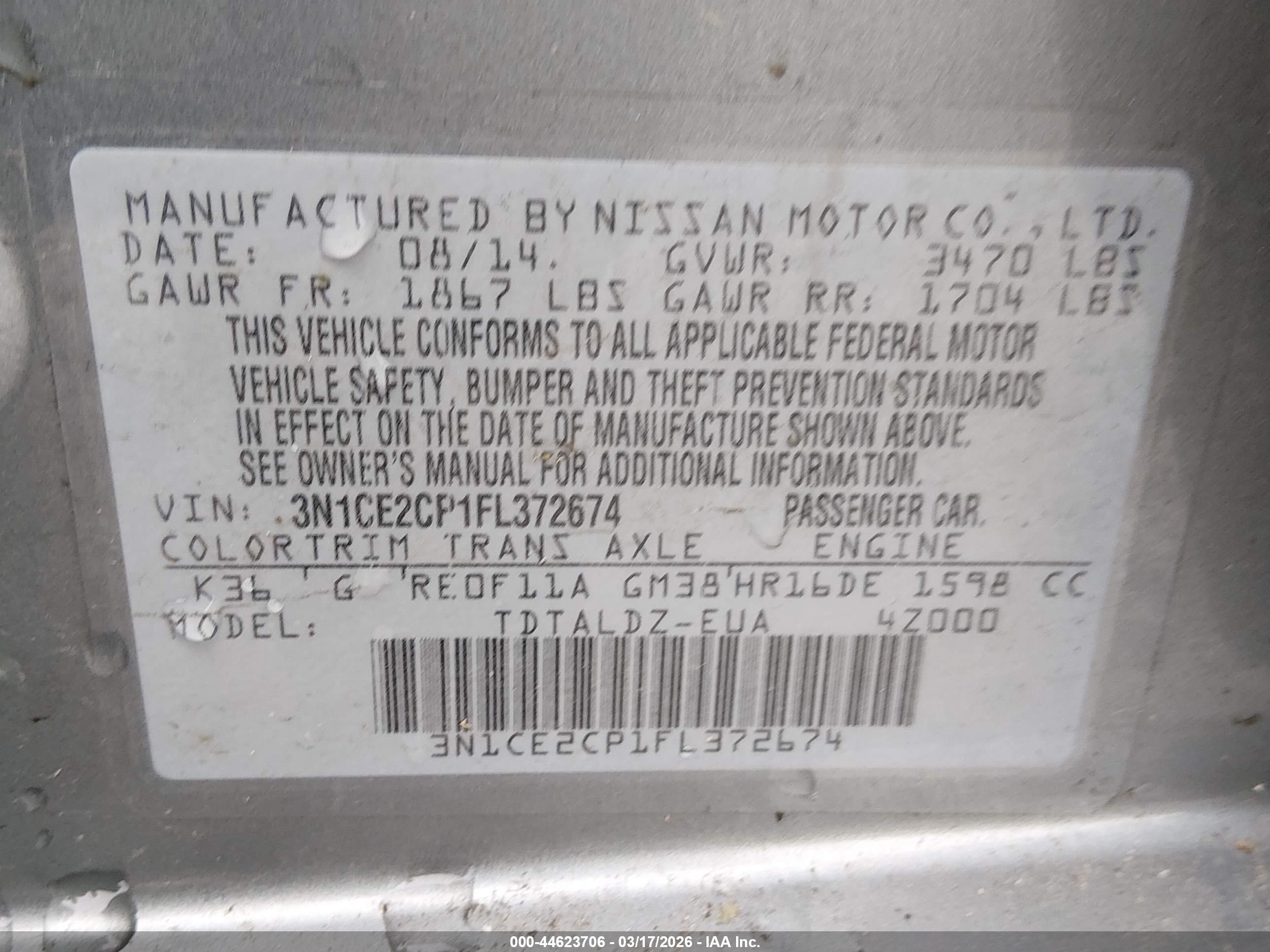 NISSAN VERSA image 9