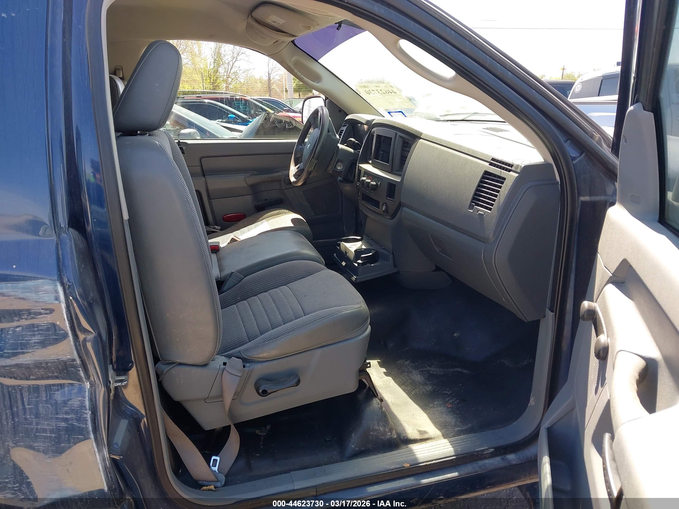 DODGE RAM image 5