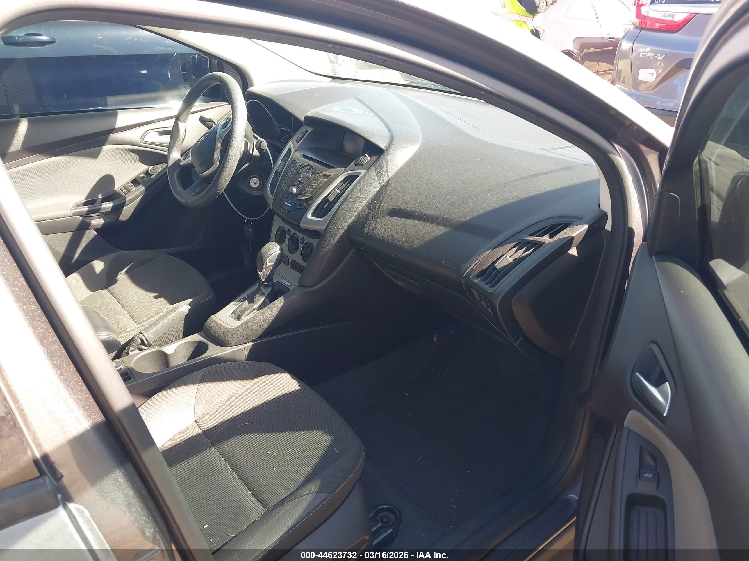 FORD FOCUS image 5