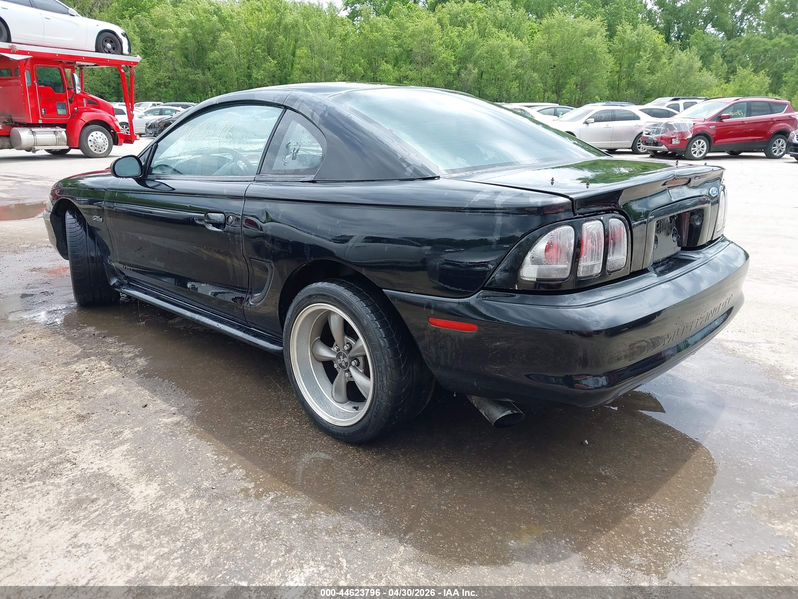 FORD MUSTANG image 3