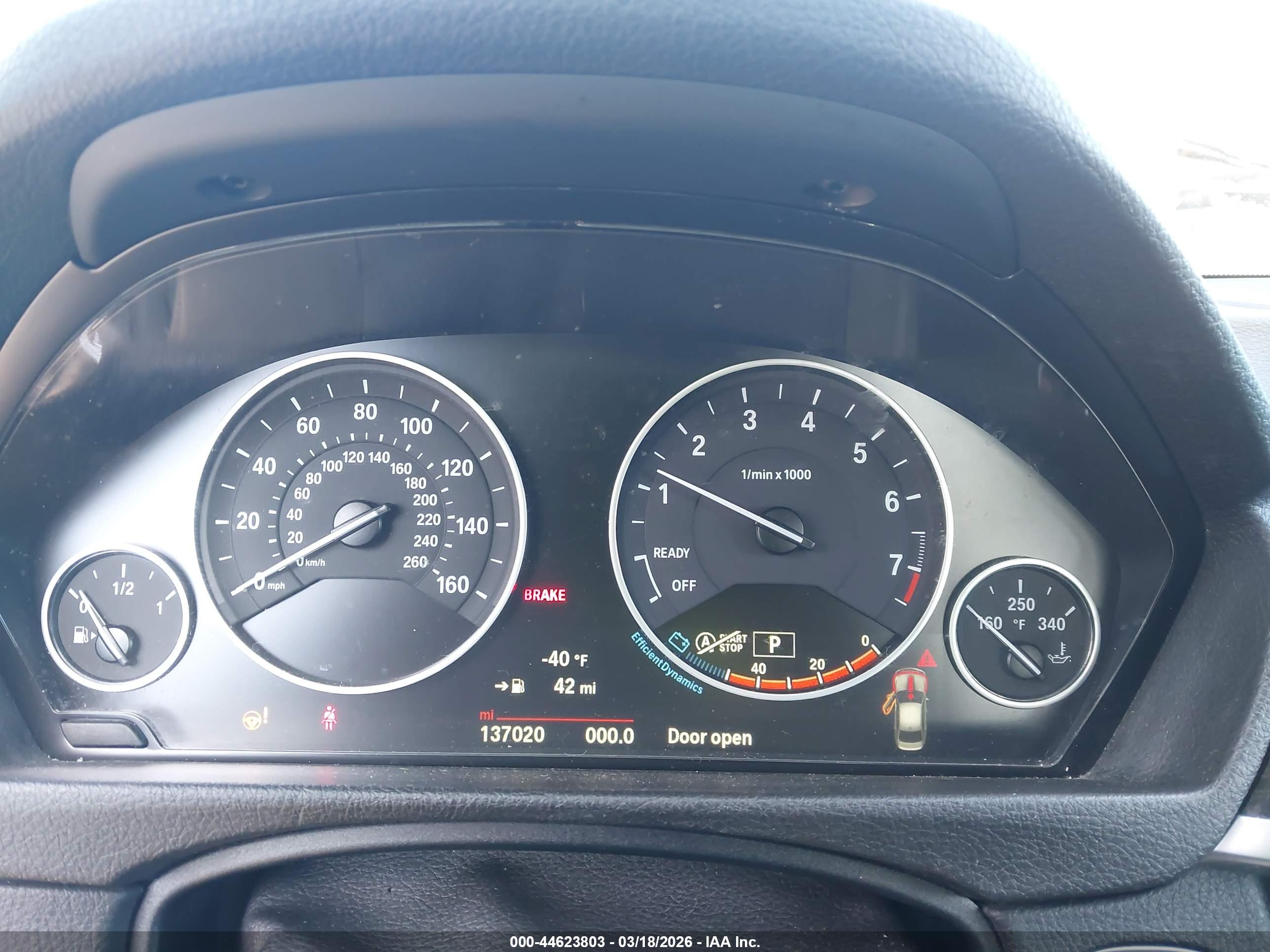 BMW 320I image 7