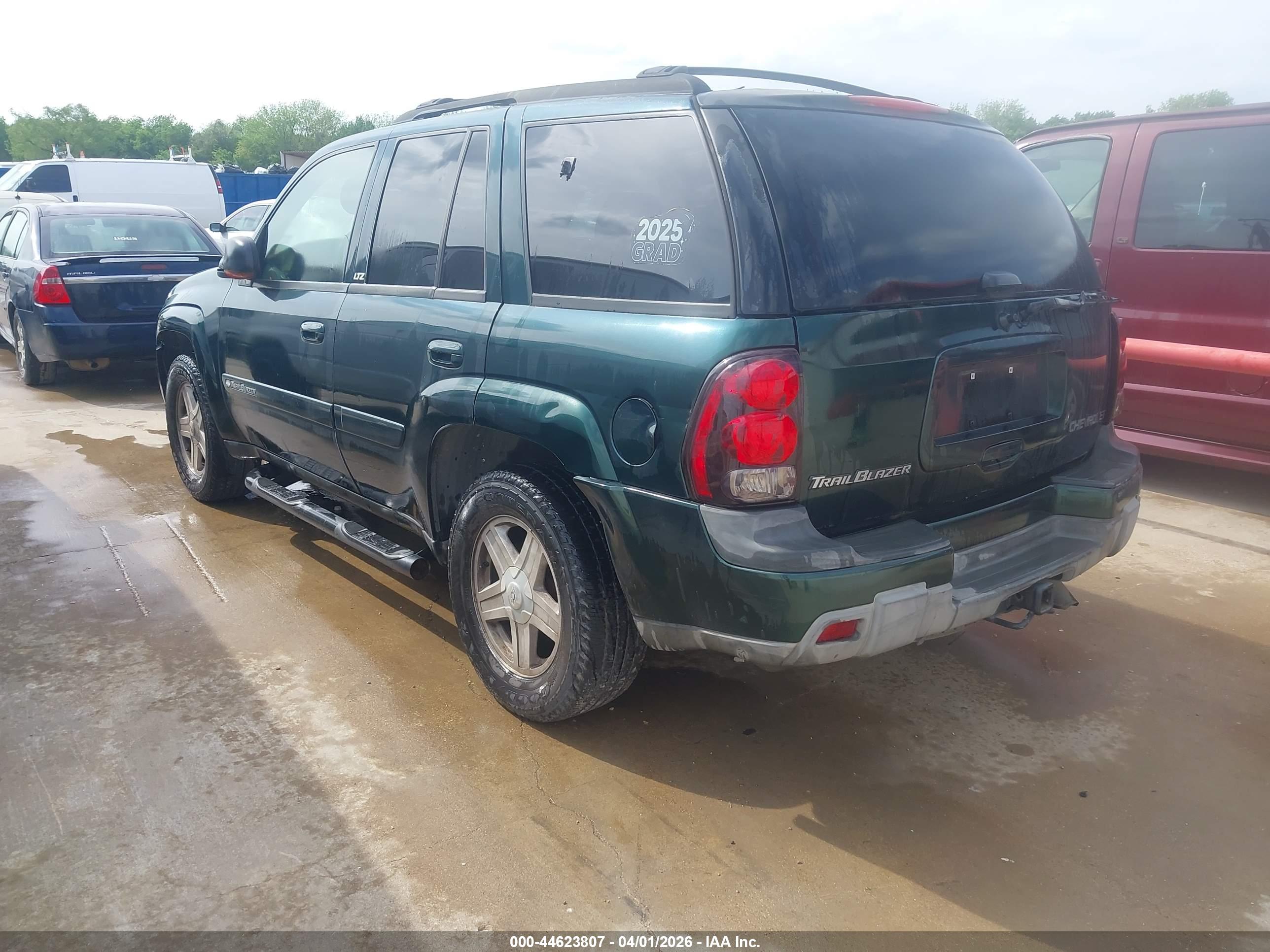 CHEVROLET TRAILBLAZER image 3
