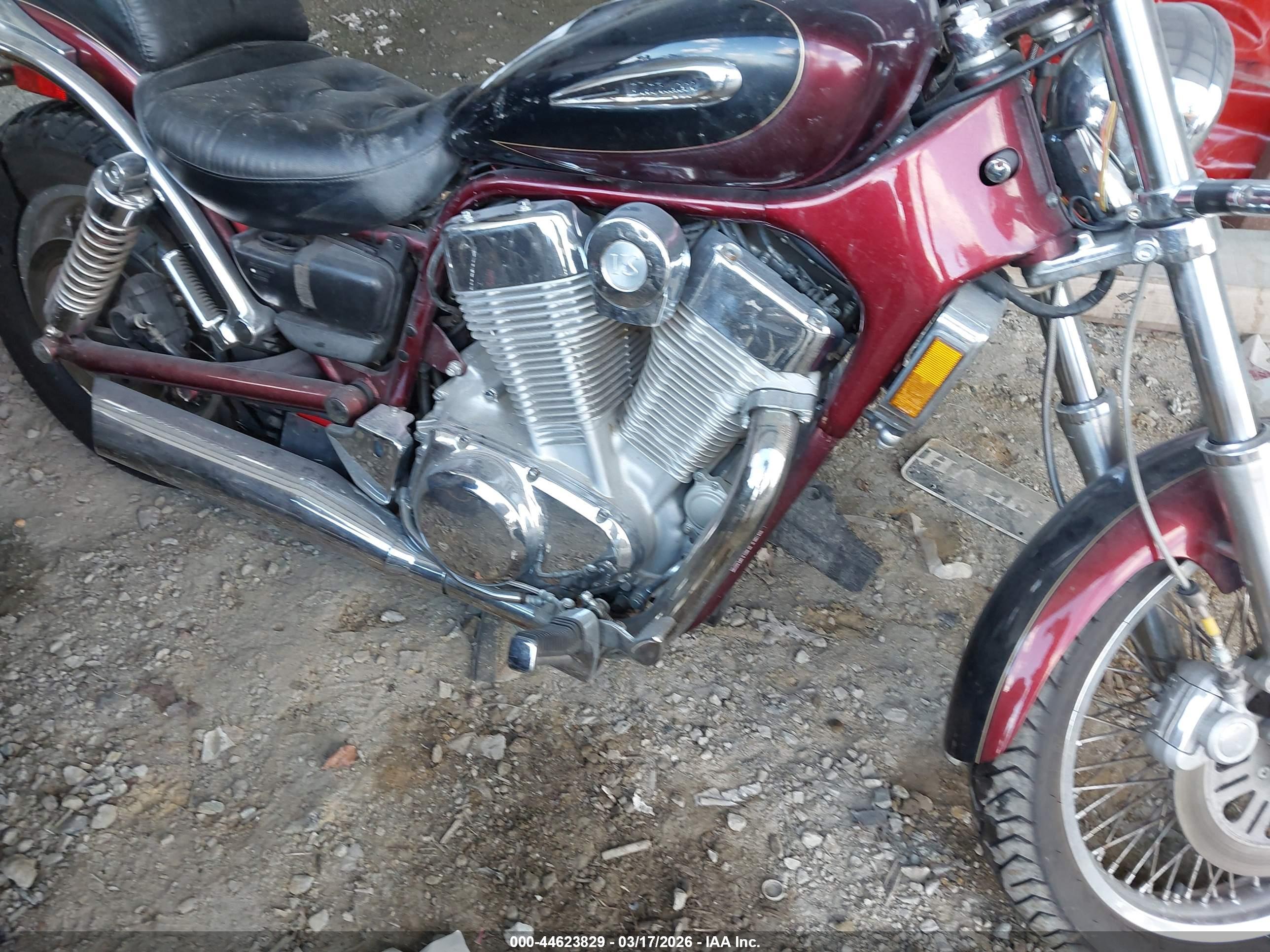 SUZUKI VS1400 image 8