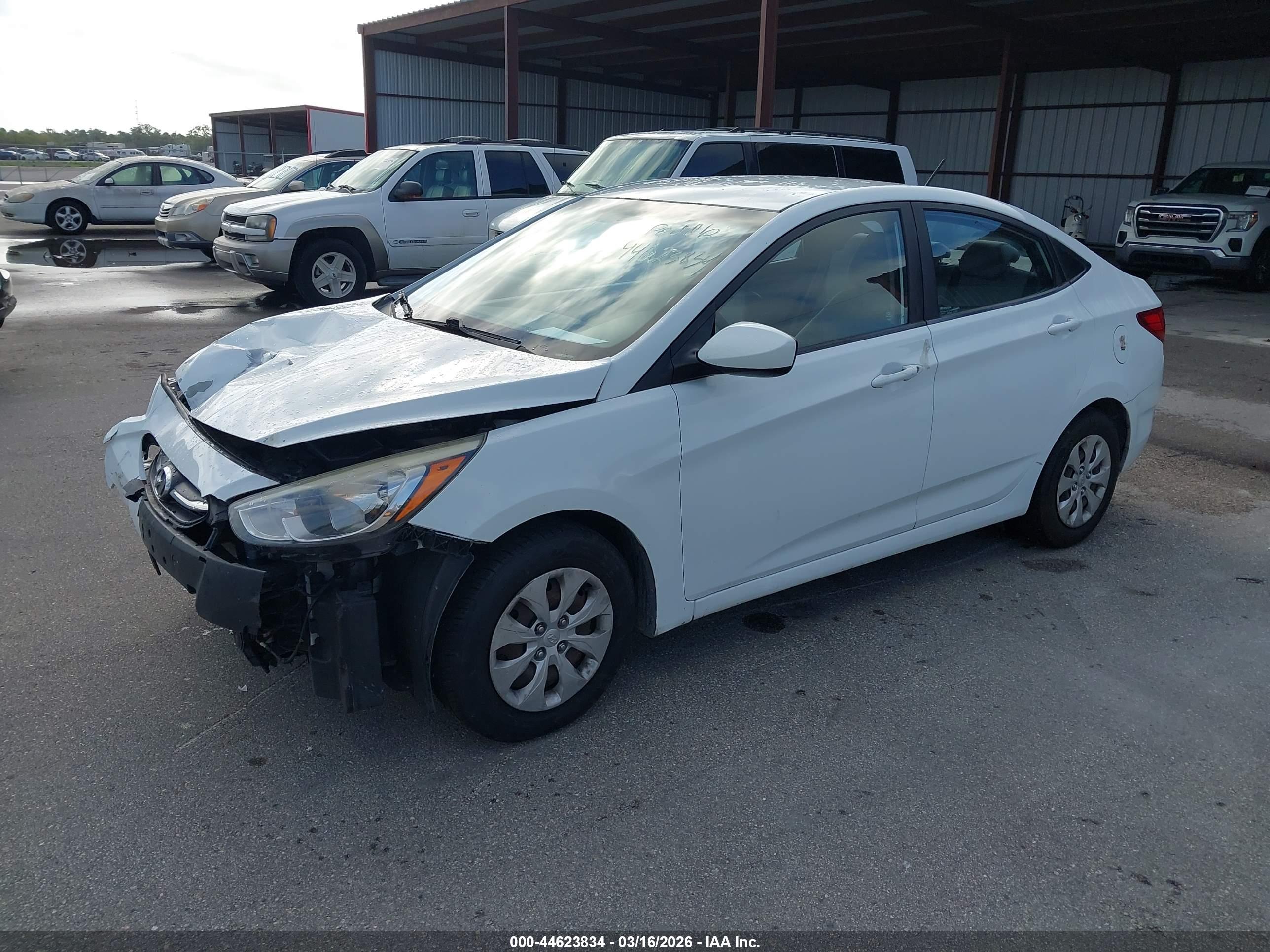 HYUNDAI ACCENT image 2