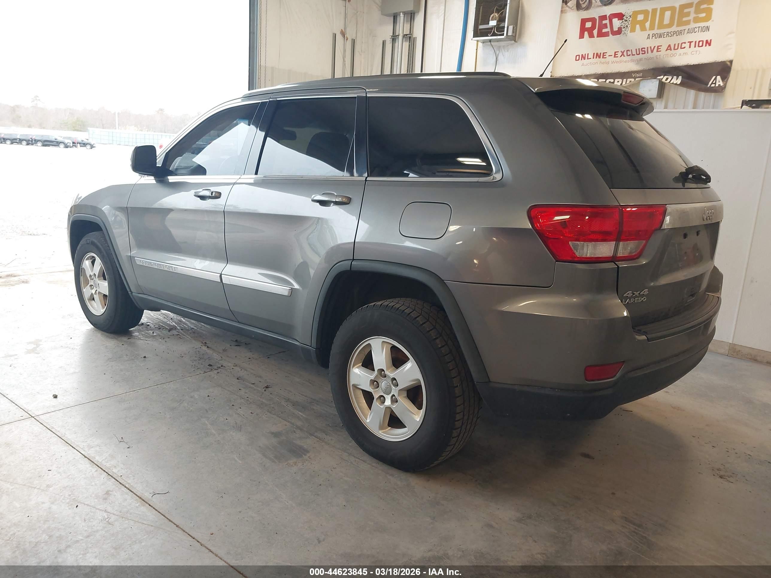 JEEP GRAND image 3