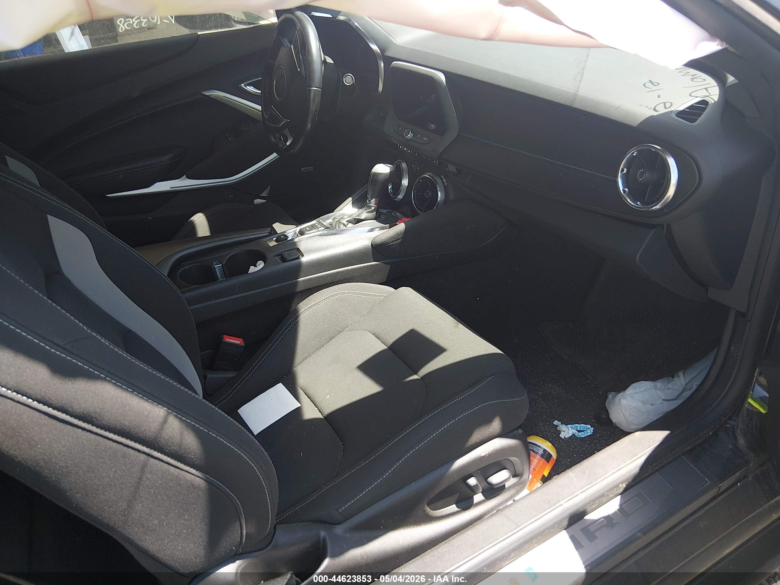 CHEVROLET CAMARO image 5
