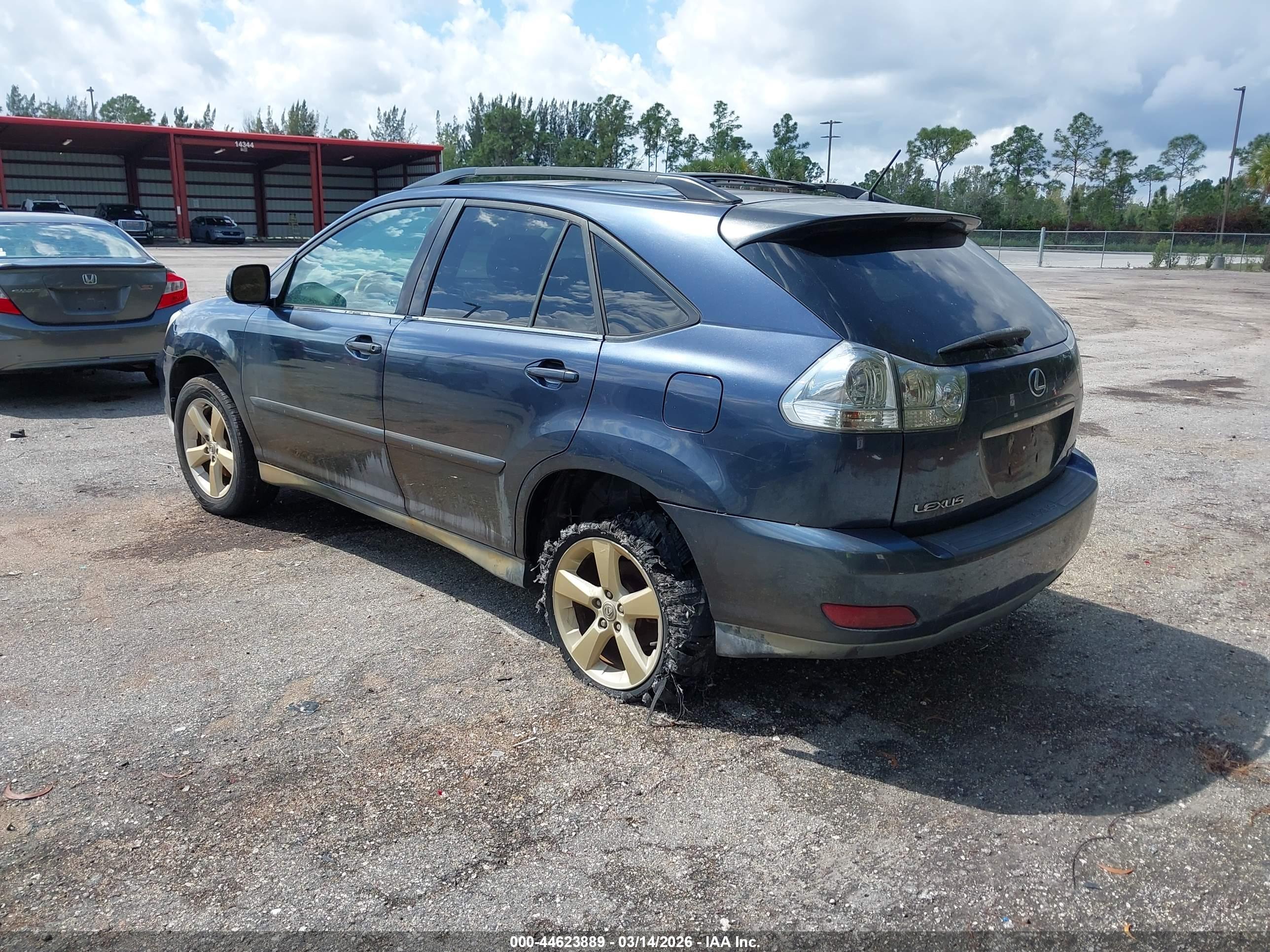 LEXUS RX image 3