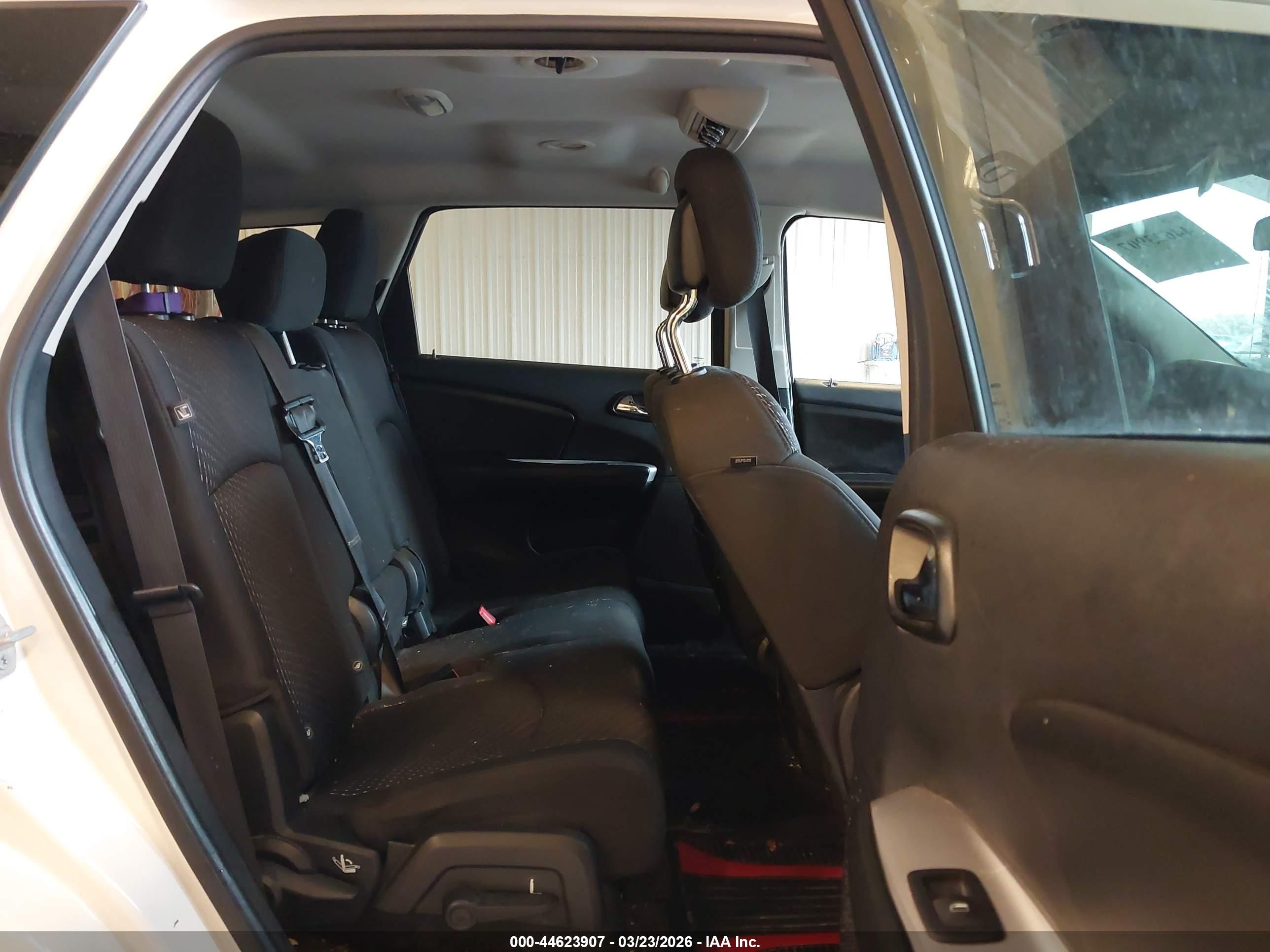 DODGE JOURNEY image 8
