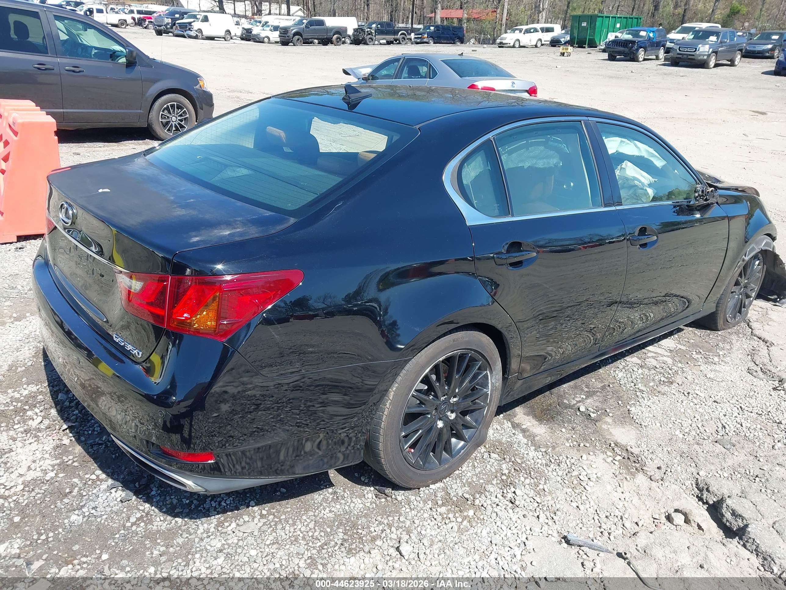 LEXUS GS image 4