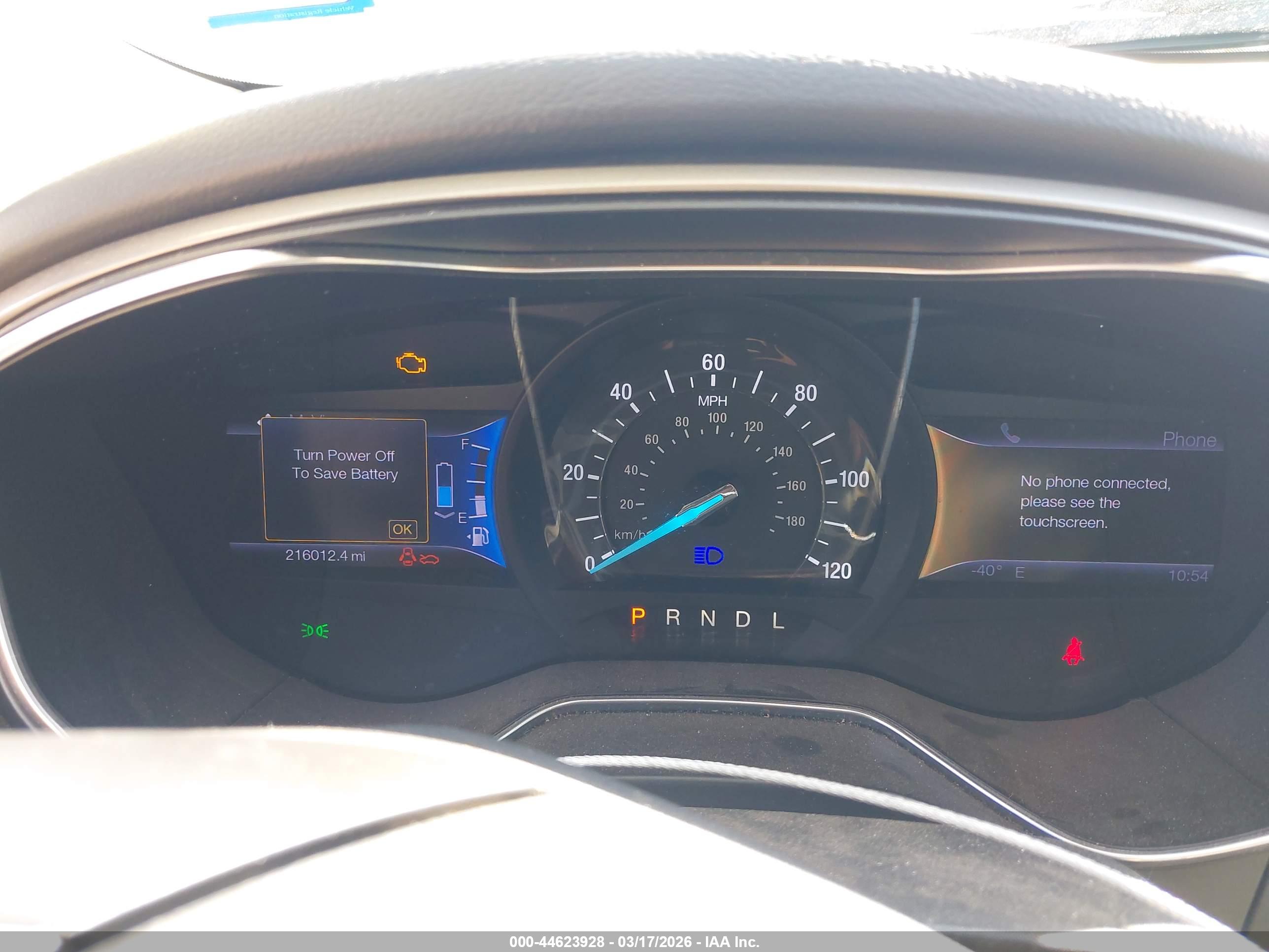 FORD FUSION image 7