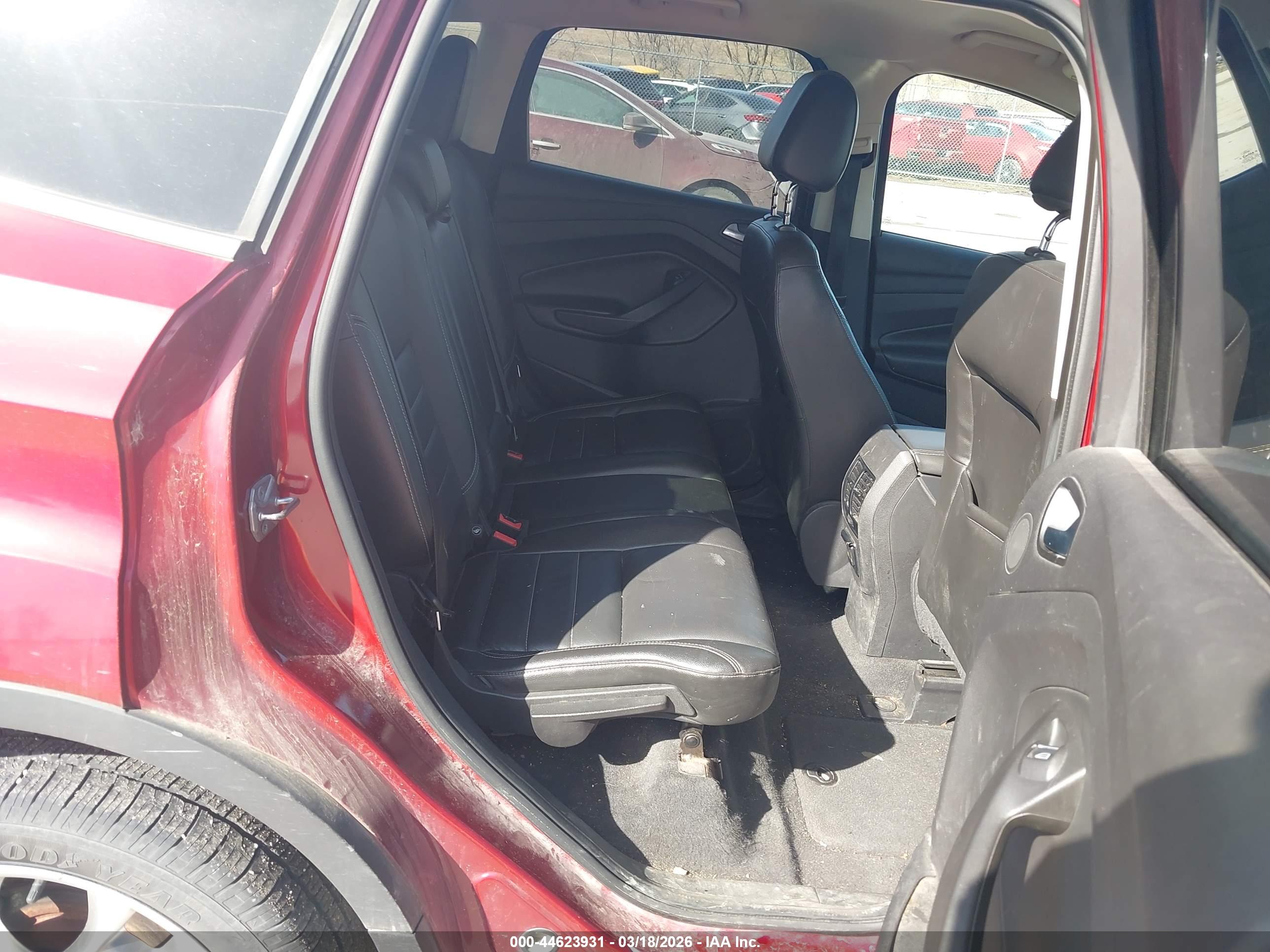 FORD ESCAPE image 8