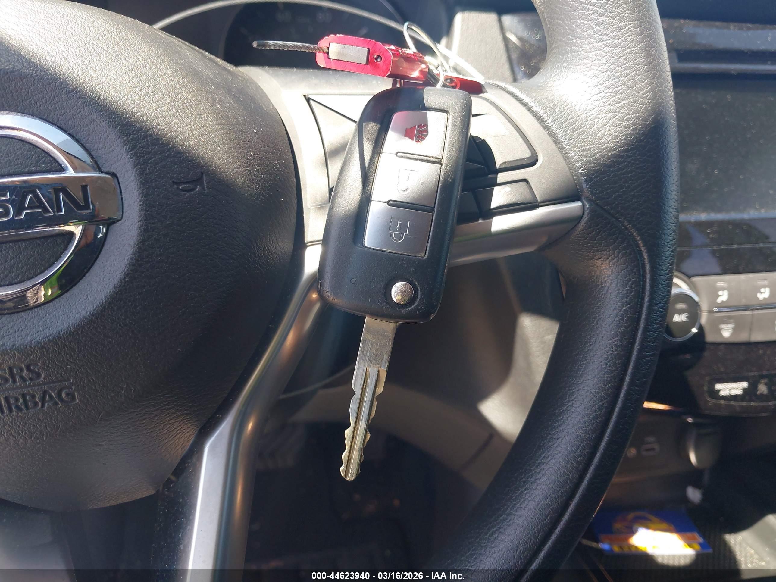 NISSAN ROGUE image 11